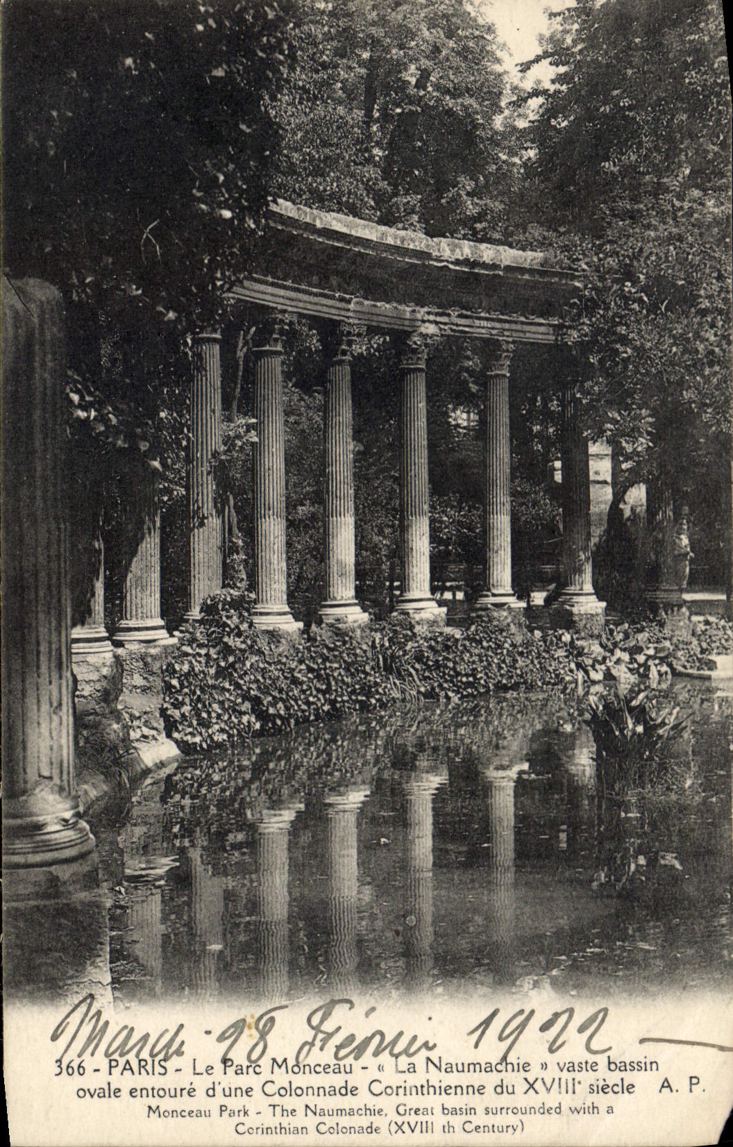 CPA Paris le Parc Monceau la Naumachie Vaste Bassin Oval entoure d'une Colonnade Corinthienne du XVI