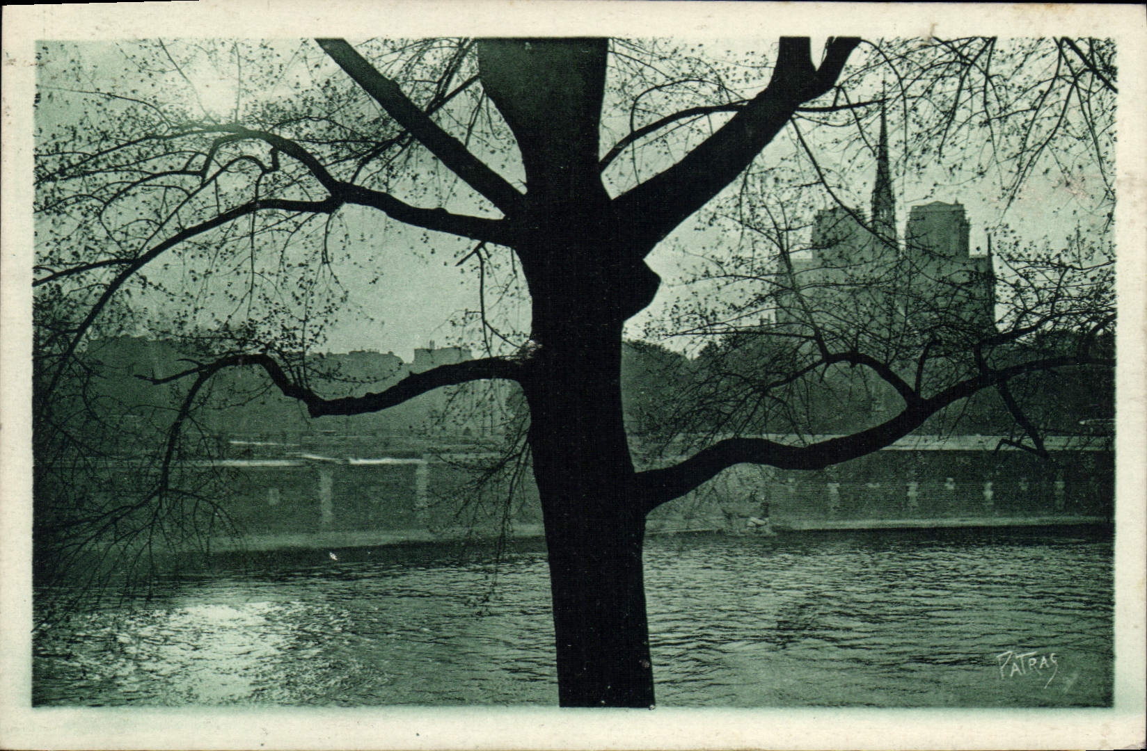 CPA Les Jolis coins de Paris un coucher de soleil vu de l'Ile Saint Louis