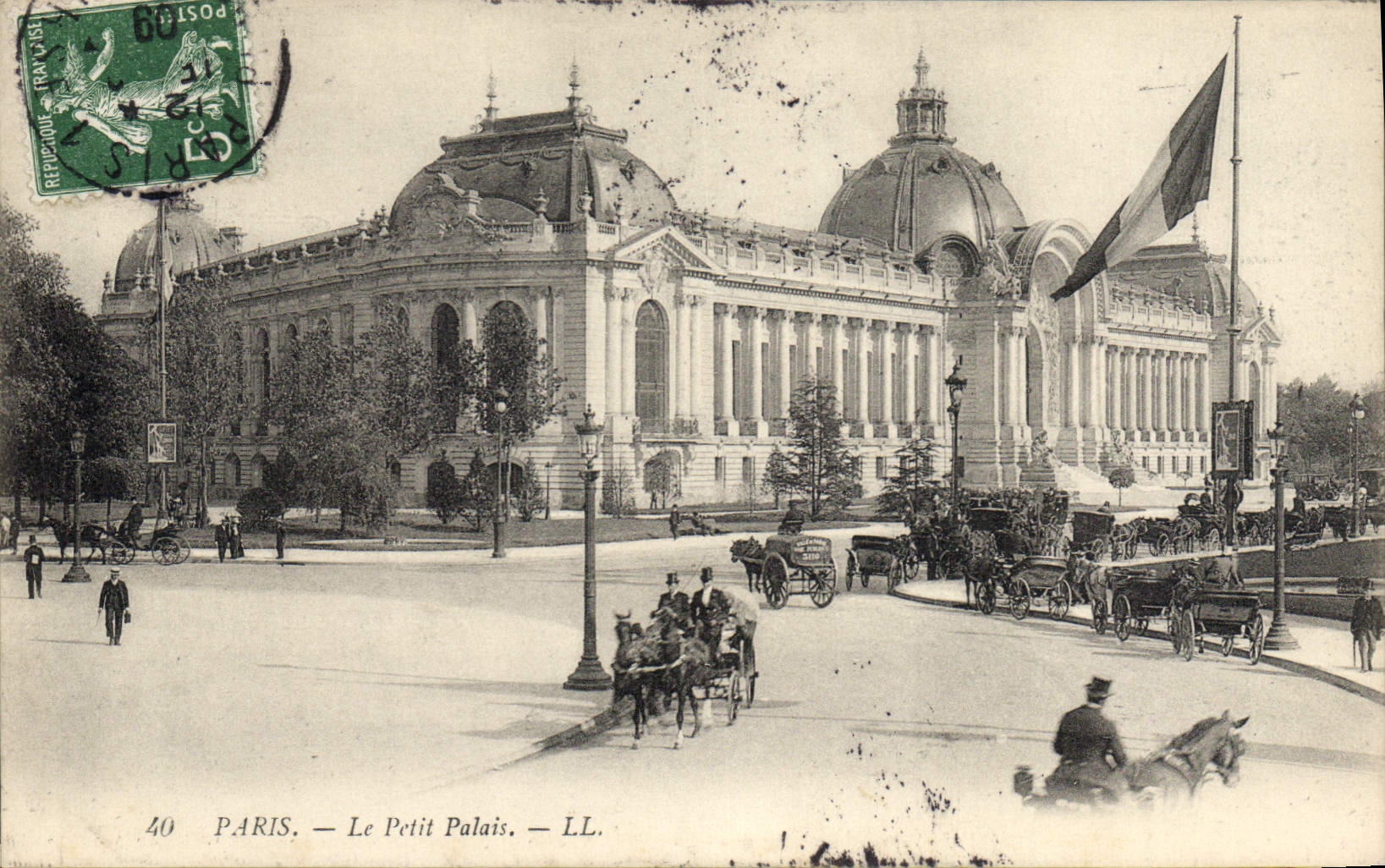 CPA Paris le petit Palais