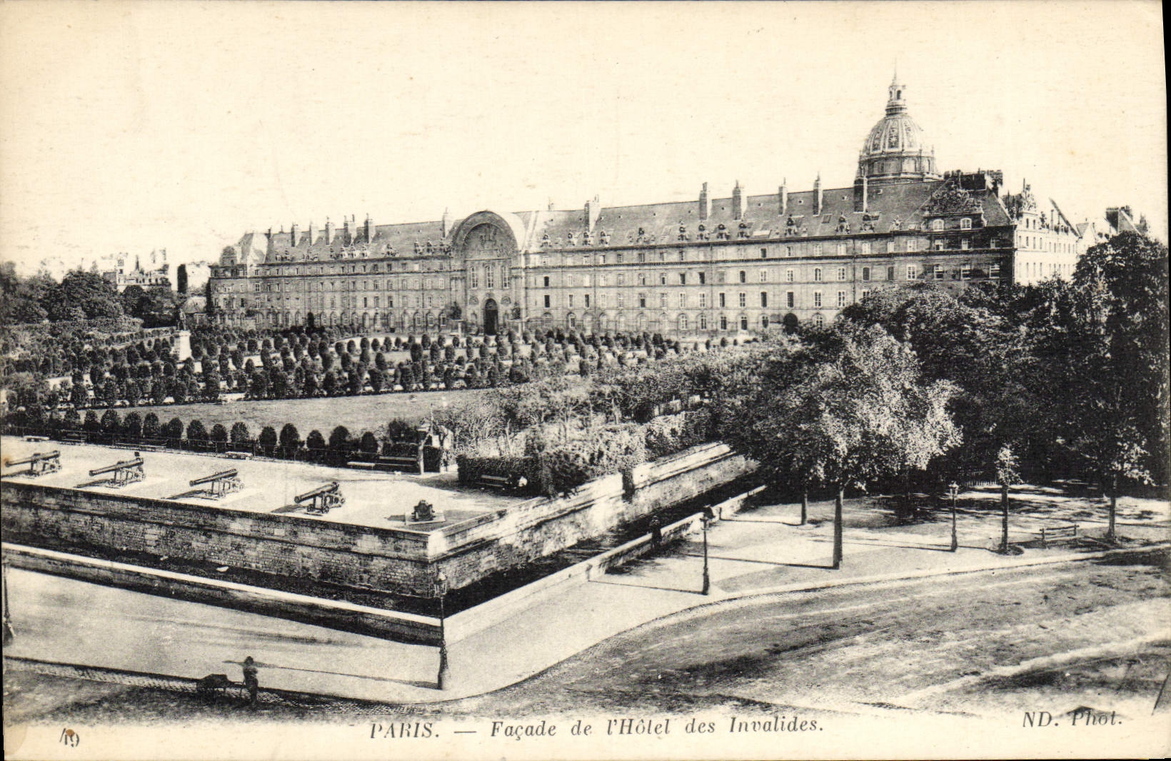 CPA Paris Facade de l'hotel des Invalides