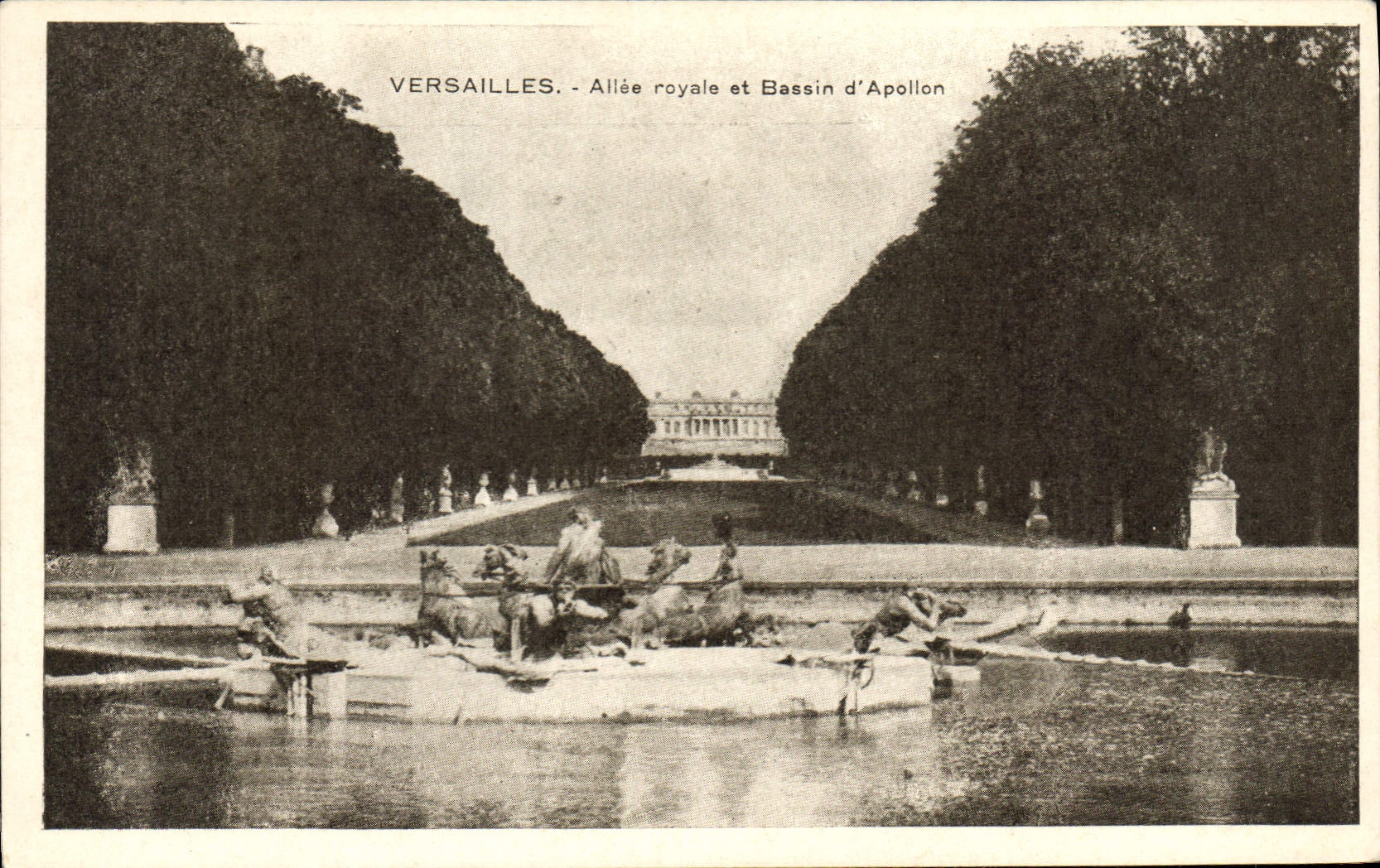 CPA Versailles Allee Royale et Bassin d'Apollon 
