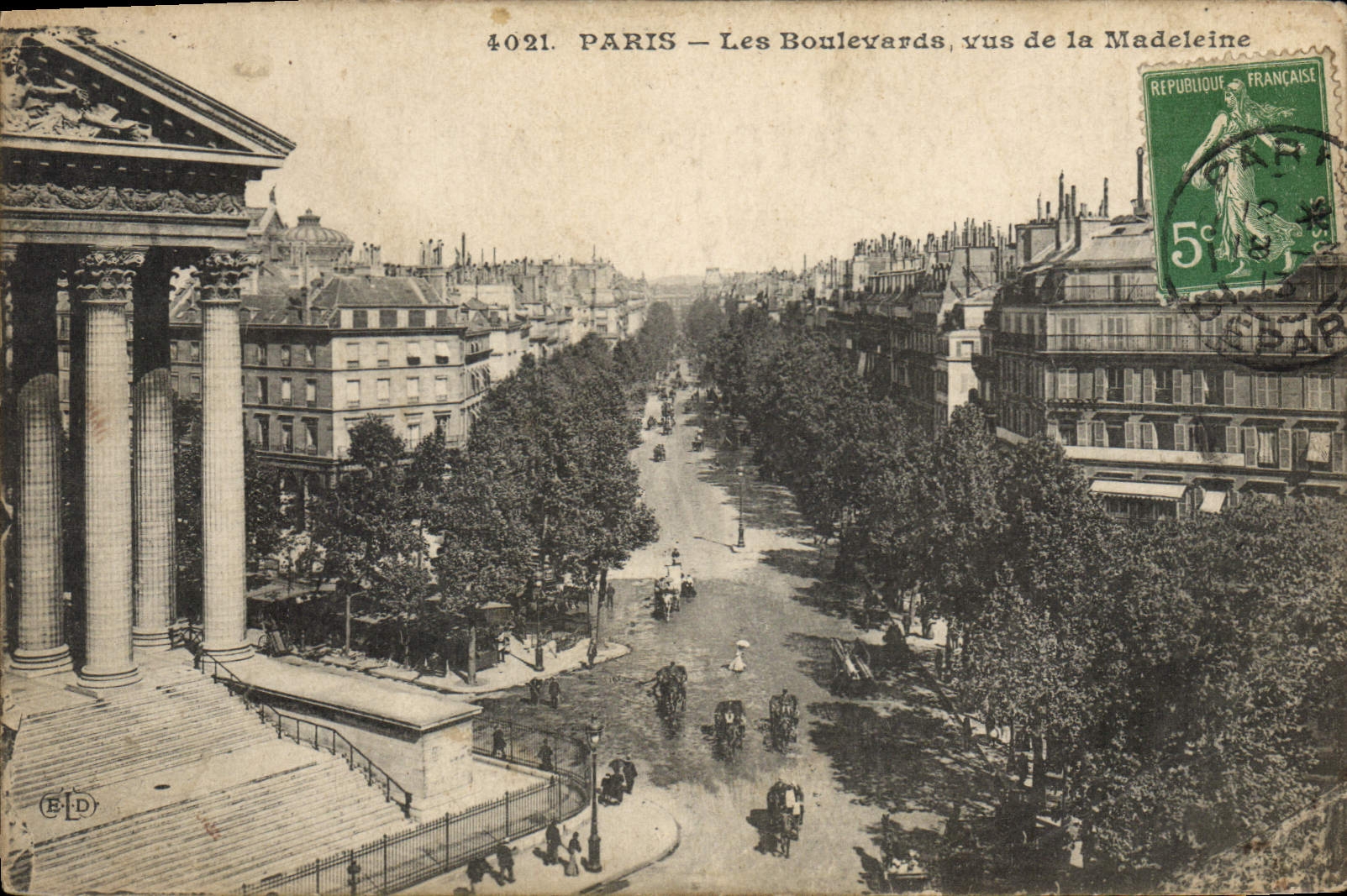 CPA Paris les Boulevards vus de la Madeleine 