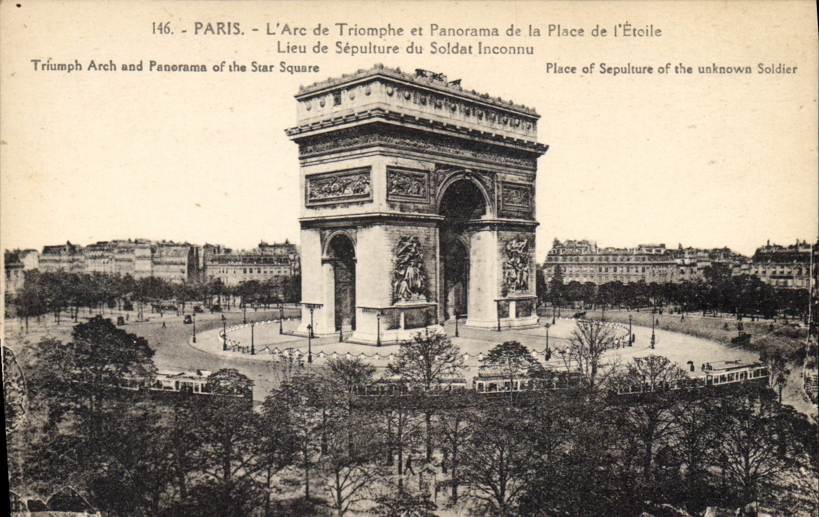 CPA Paris l'Arc de Triomphe et Panorama de la Place de l'Etoile Lieu de Sepulture du Soldat Inconnu 