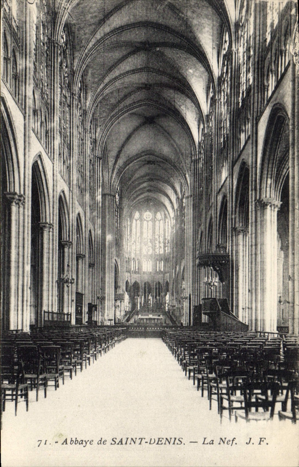 CPA Abbaye de Saint Denis la Nef 