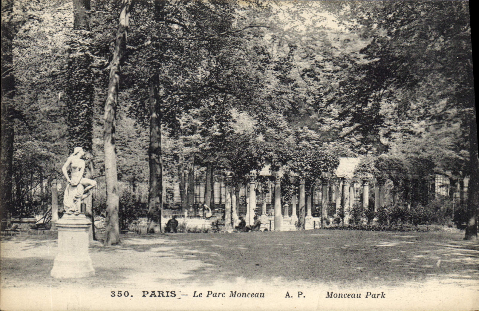 CPA Paris le Parc Monceau 
