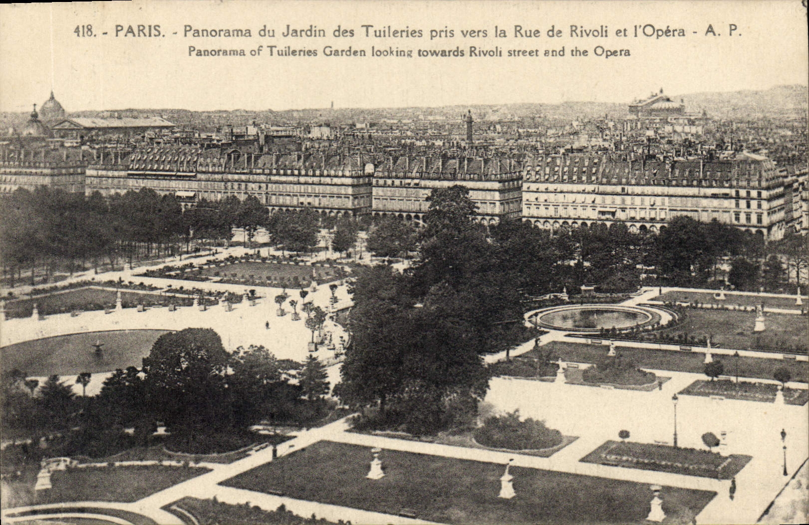 CPA Paris Panorama du jardin des Tuileries pris vers la Rue de Rivoli et l'Opera 