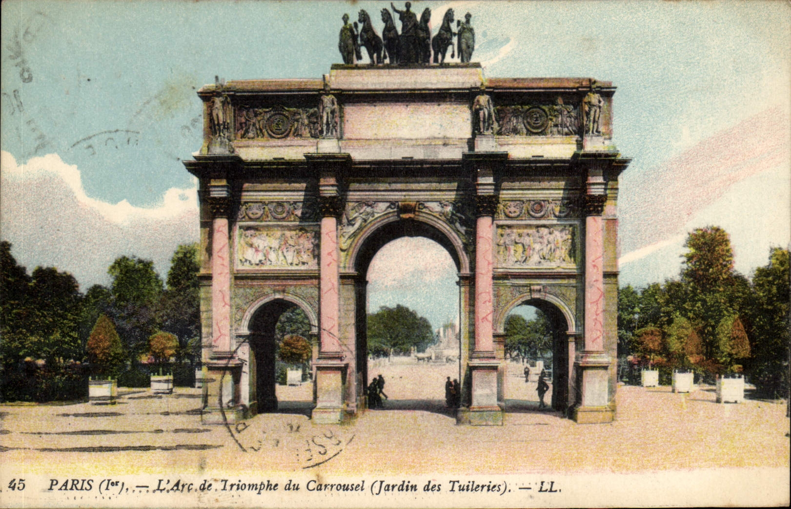 CPA Paris Ier l'Arc de Triomphe du Carrousel Jardin des Tuileries