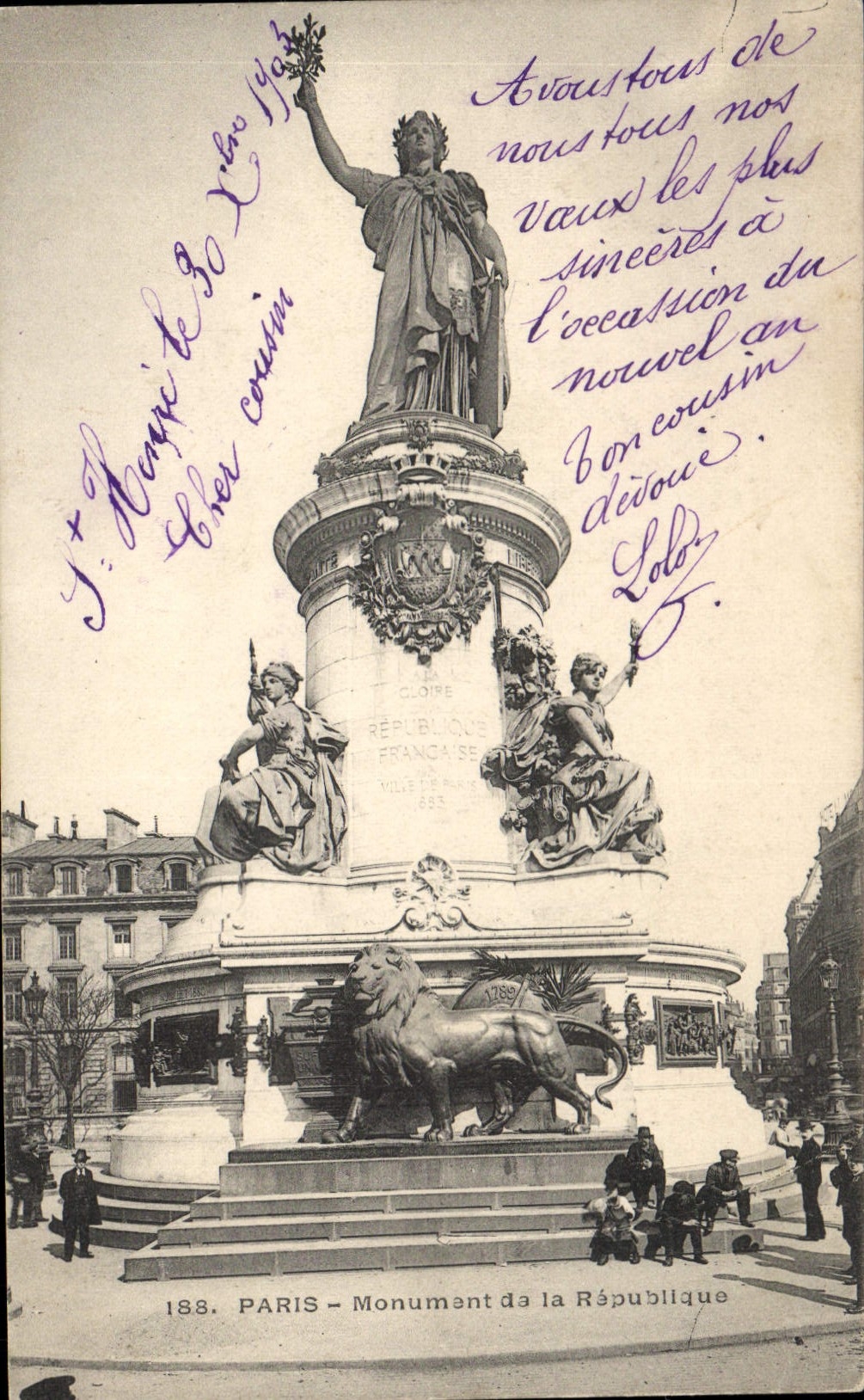 CPA Paris Monument de la Republique Lion