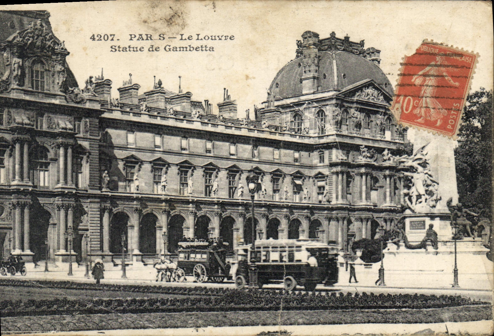 CPA Paris Le Louvre Statue de Gambetta 