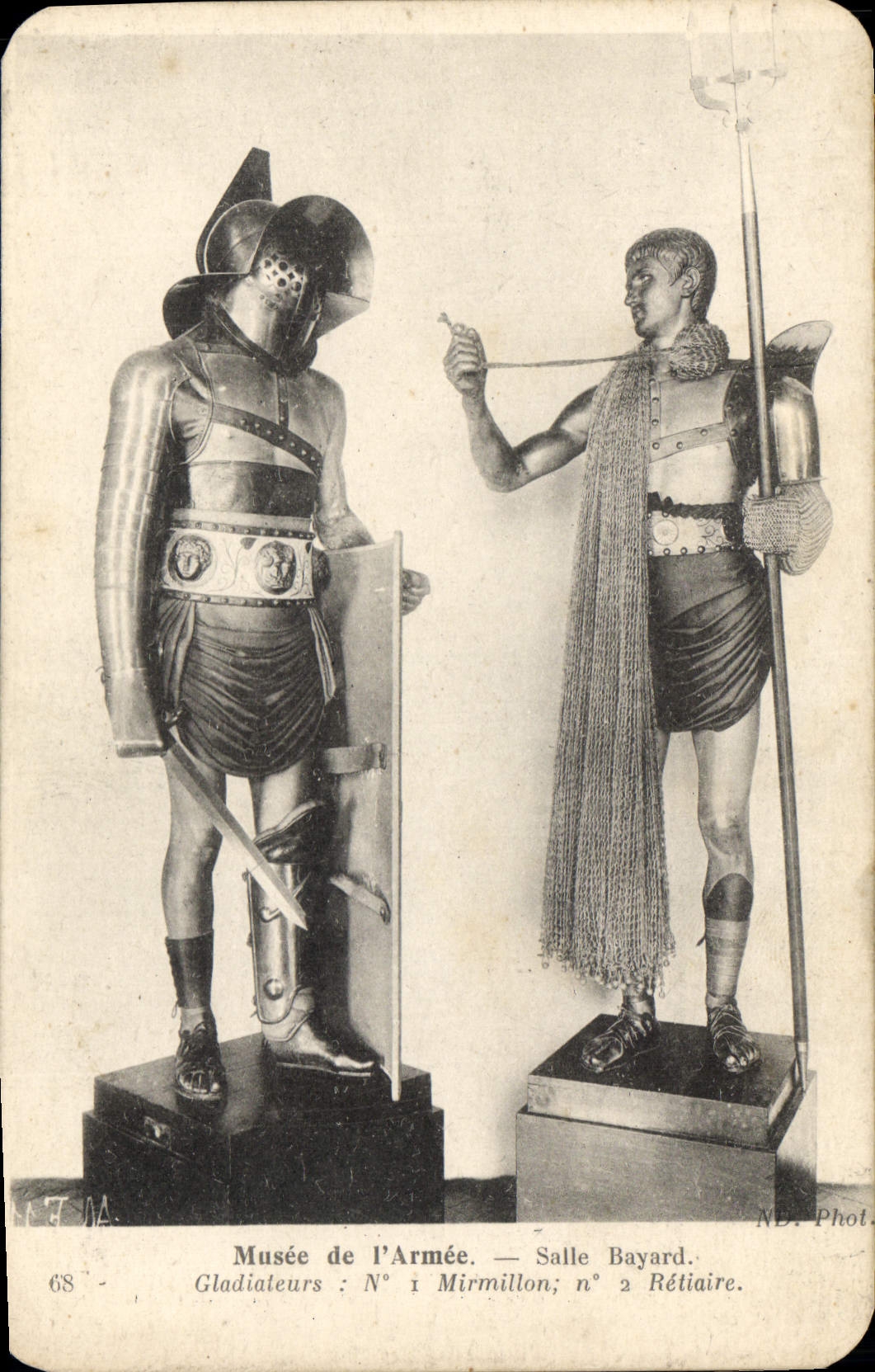 CPA Musee de l'Armee Salle Bayard Gladiateurs 