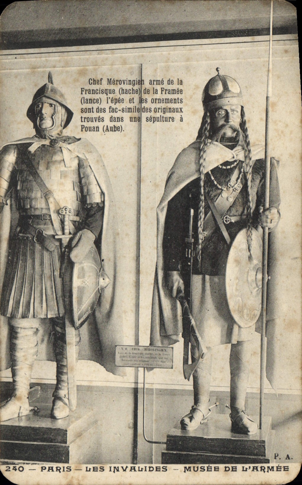 CPA Paris Les Invalides Musee de l'Armee