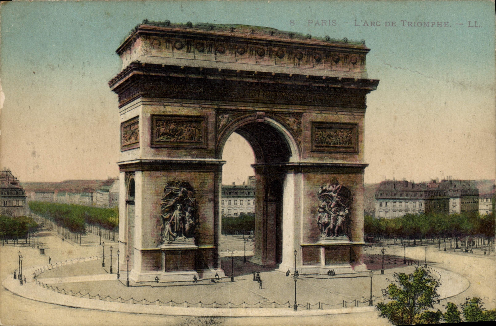 CPA Paris L'Arc de Triomphe 