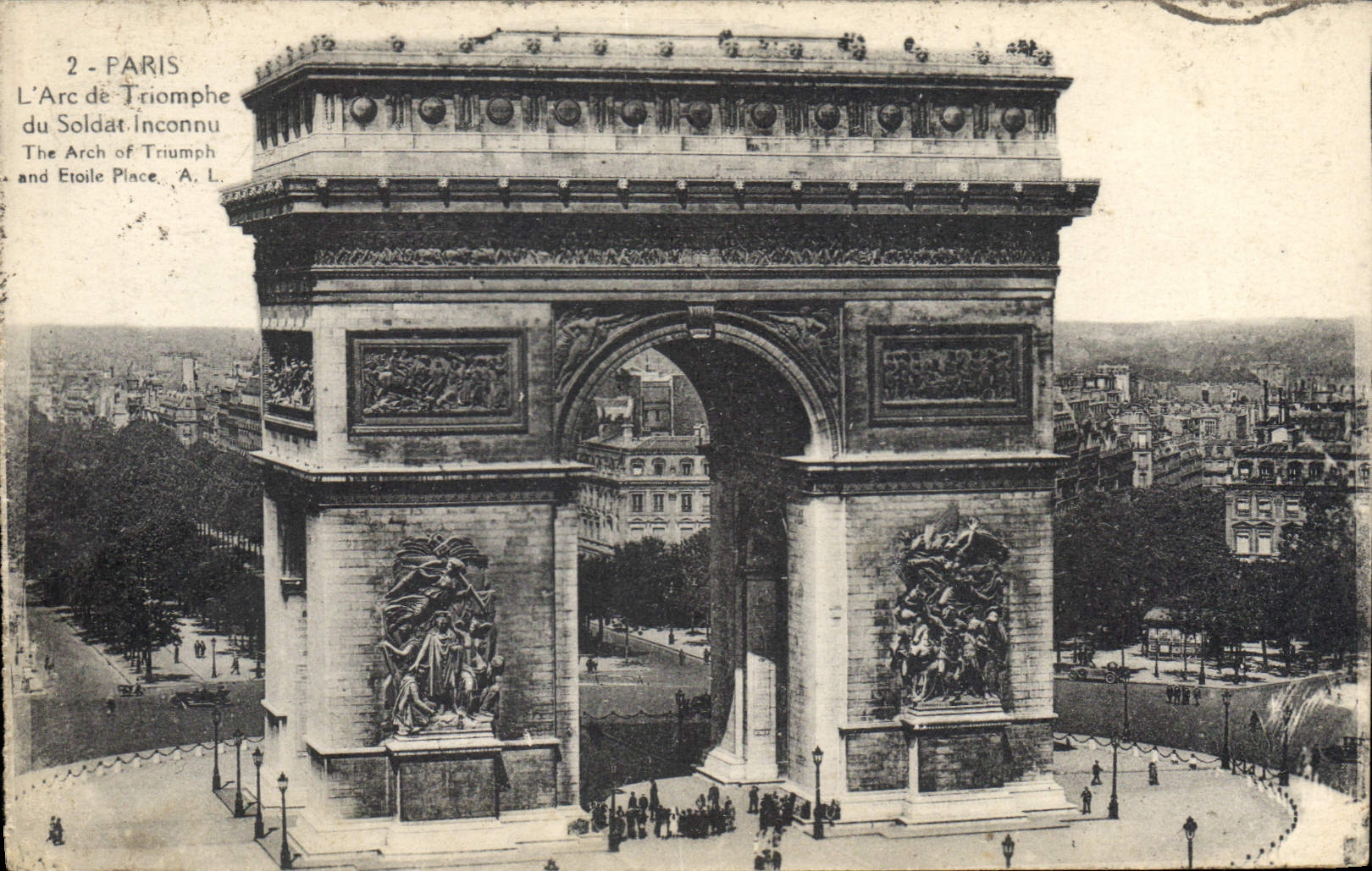 CPA Paris L'Arc de Triomphe du Soldat Inconnu 
