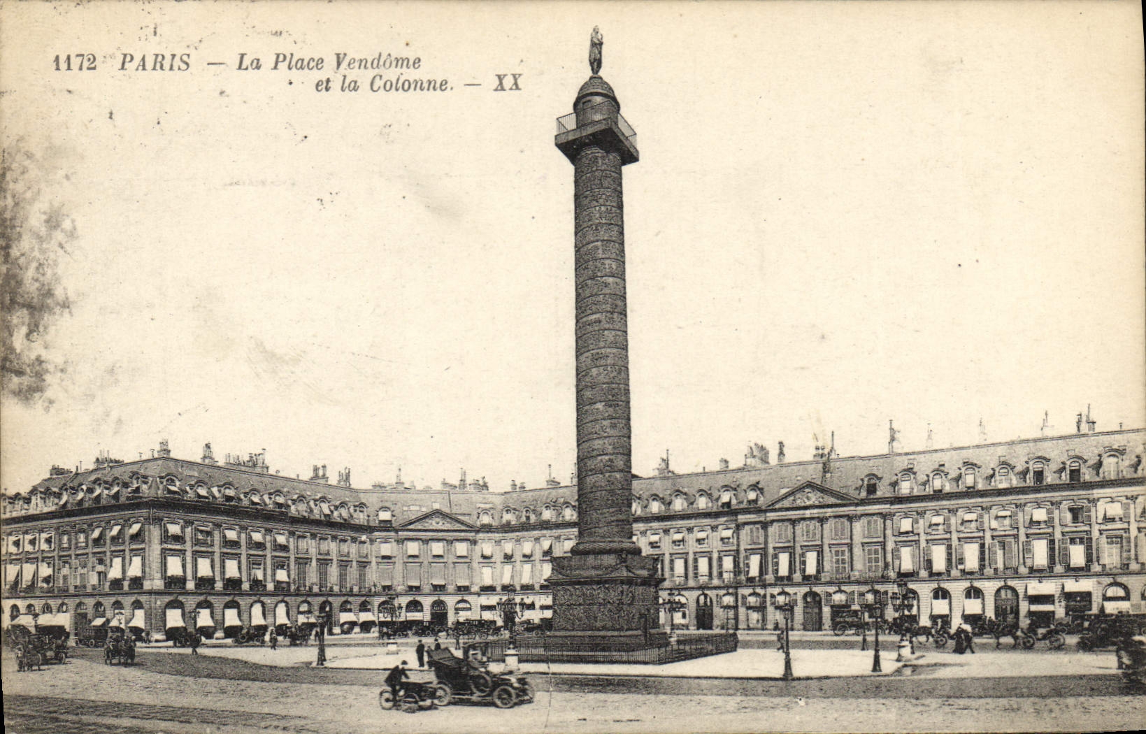 CPA Paris La Place Vendome et la Colonne