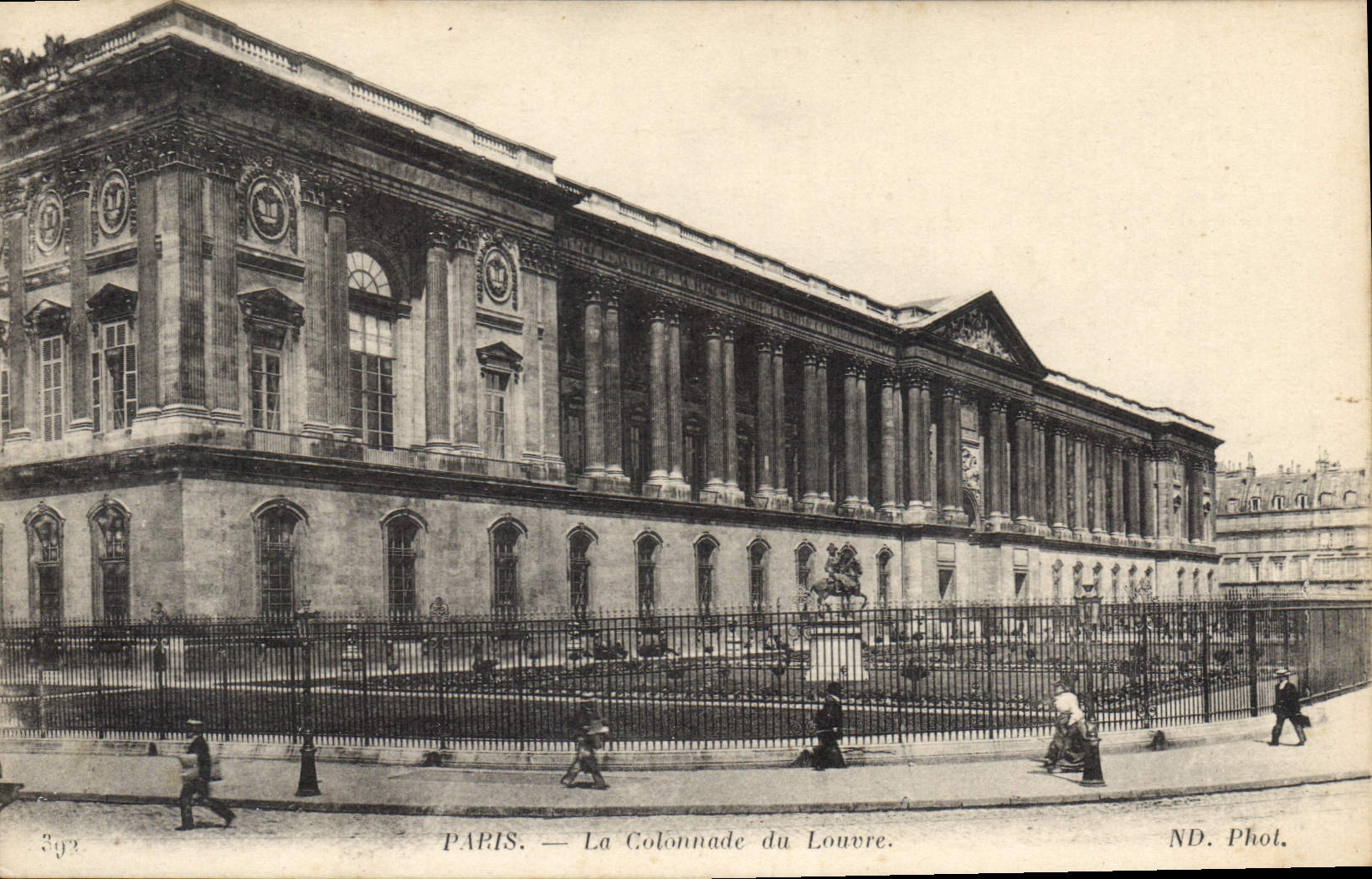 CPA Paris La Colonnade du Louvre 
