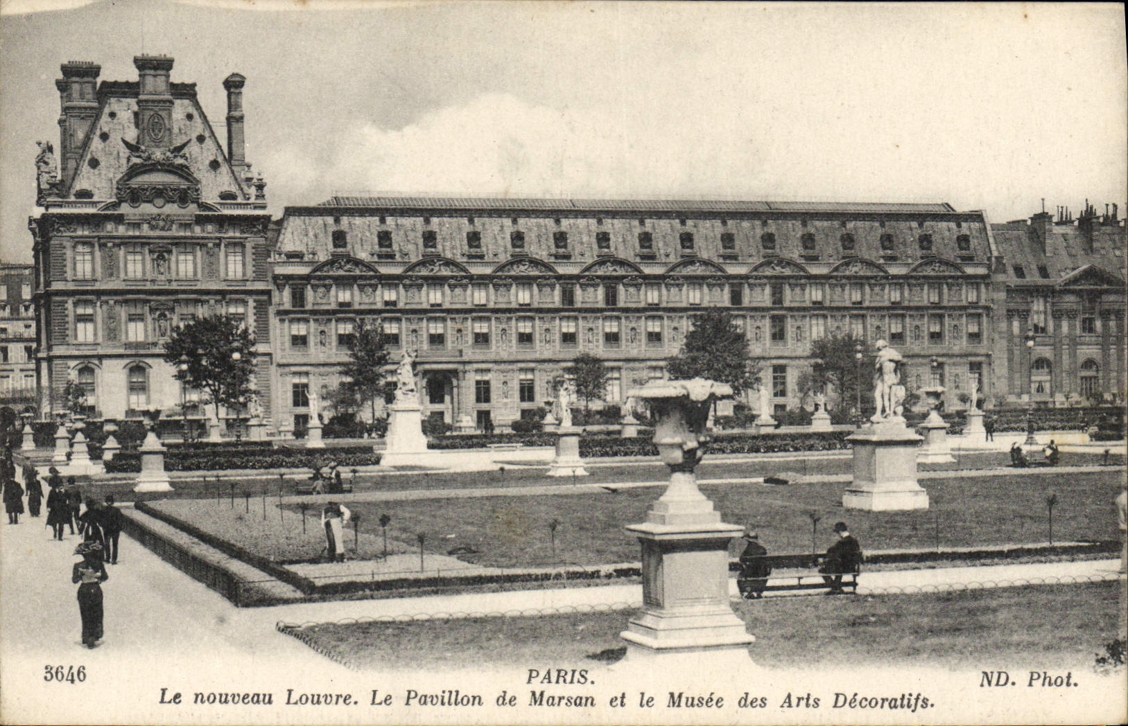 CPA Paris Le nouveau Louvre Le Pavillon de Marsan et le Musee des Arts Decoratifs