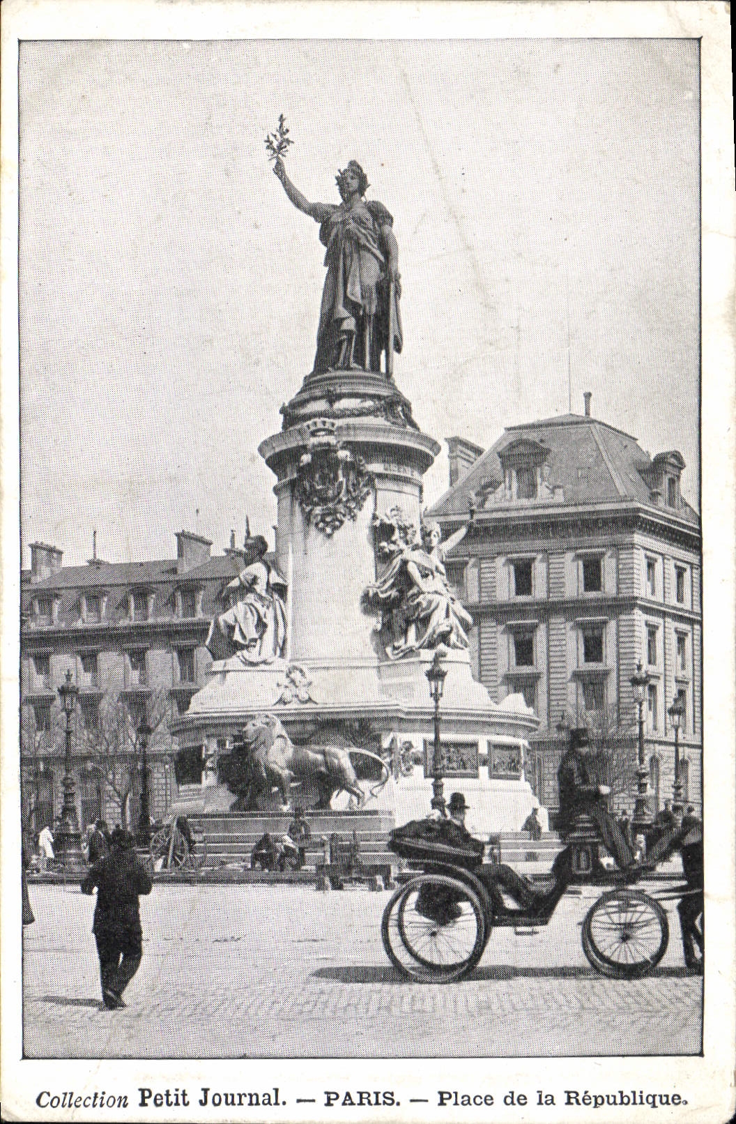 CPA Collection Petit Journal Paris Place de la Republique