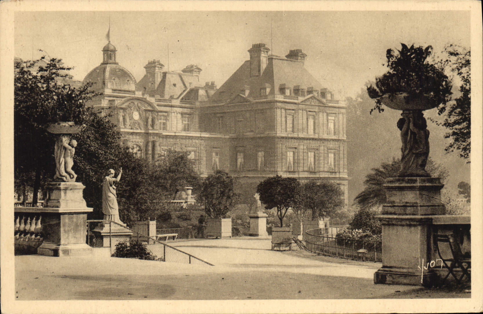 CPA Paris en flanant Le Palais et Jardin du Luxembourg 