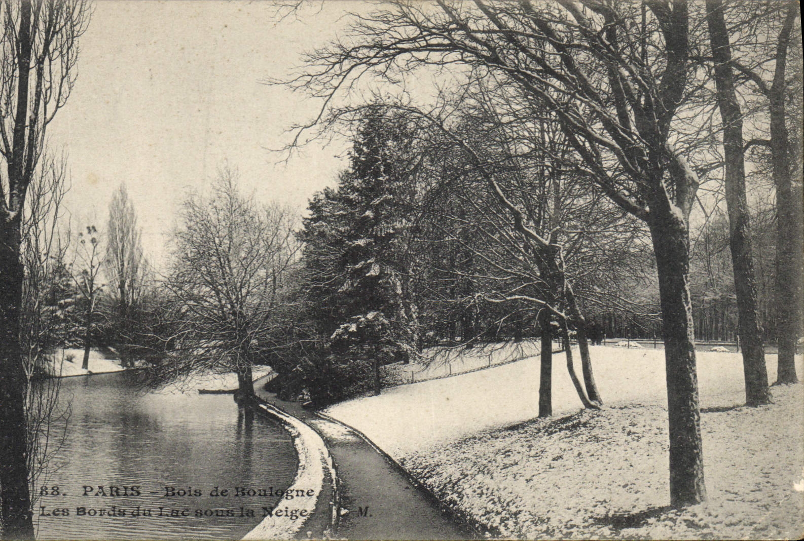 CPA Paris Bois de Boulogne Les Borde du Lac sous la neige 
