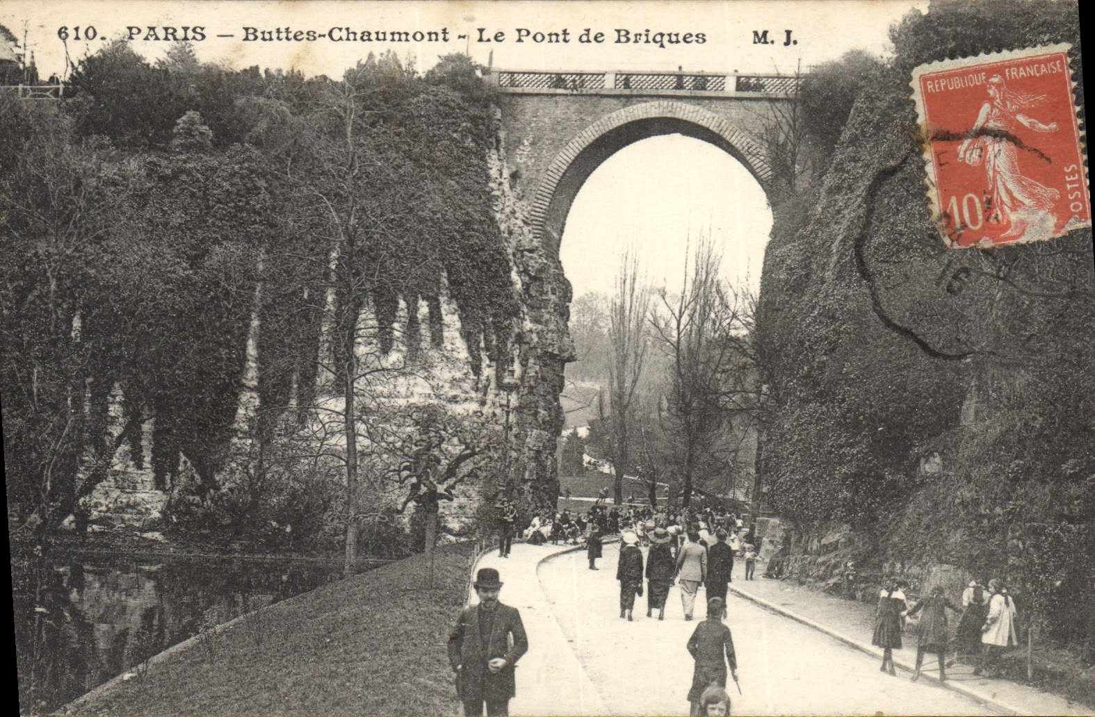 CPA Paris Buttes Chaumont Le Pont de Briques 
