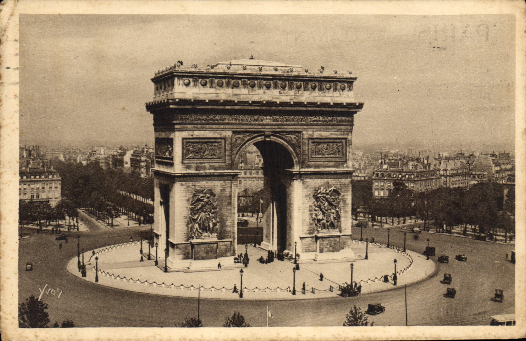 CPA Paris en Flanant L'Arc de Triomphe et la Place de l'Etoile 