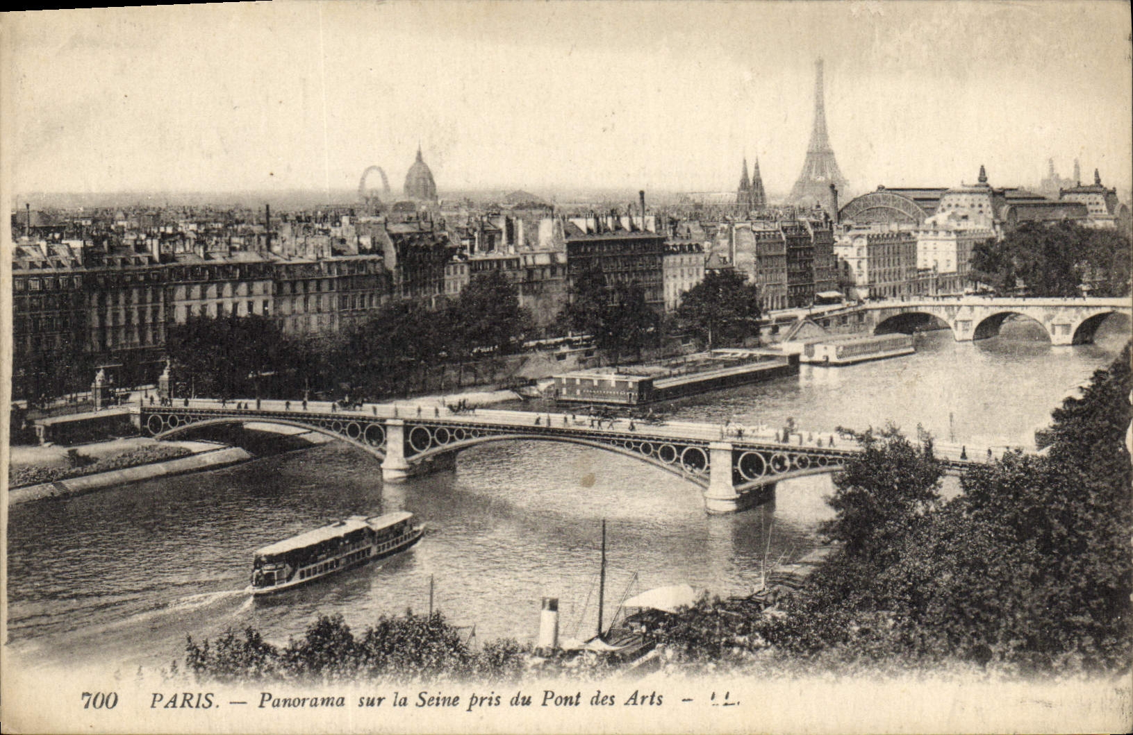 CPA Paris Panorama sur la Seine pris du Ponte des Arts