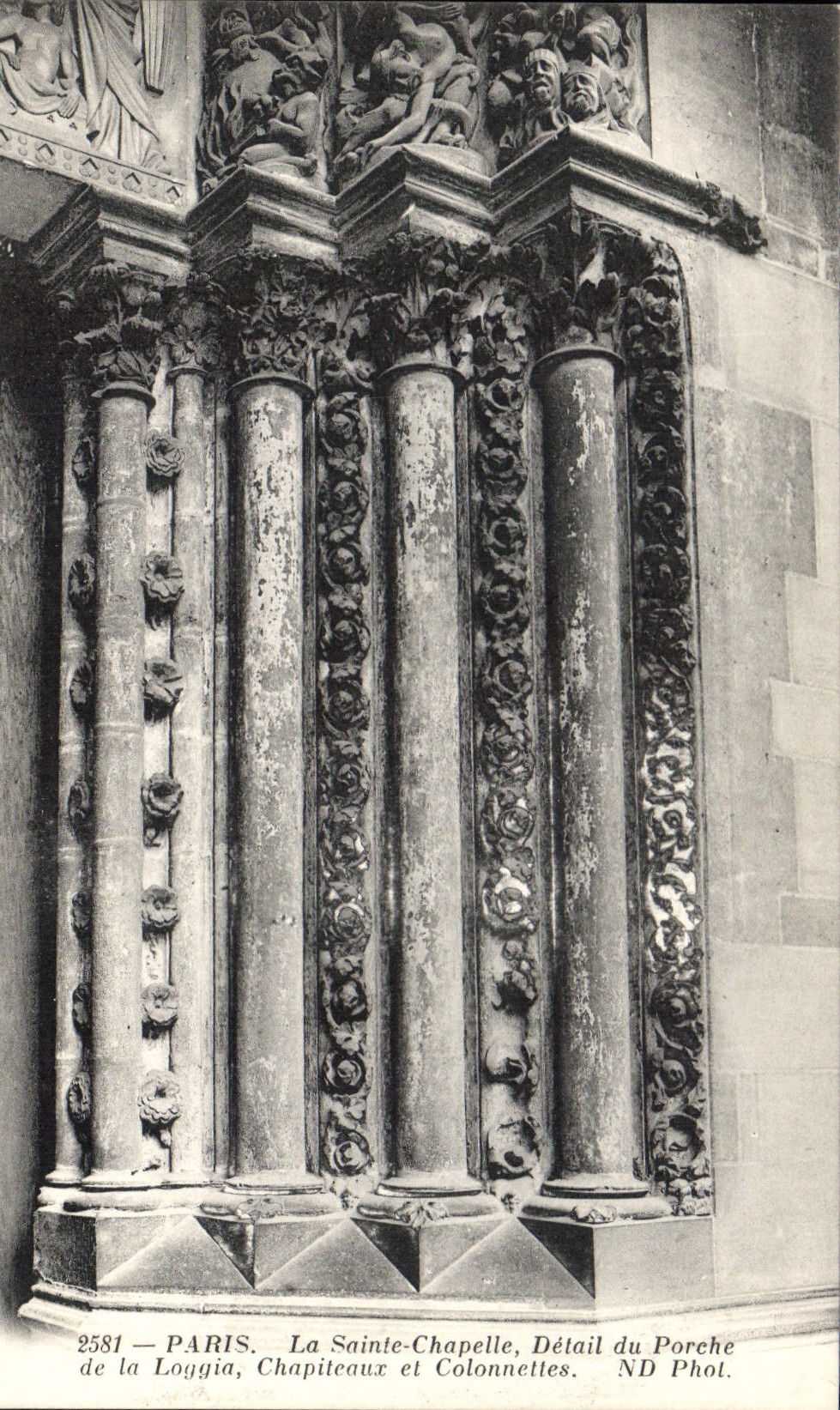CPA Paris La Sainte Chapelle Detail du Porche de la Loggia Chateaux et Colonnettes 