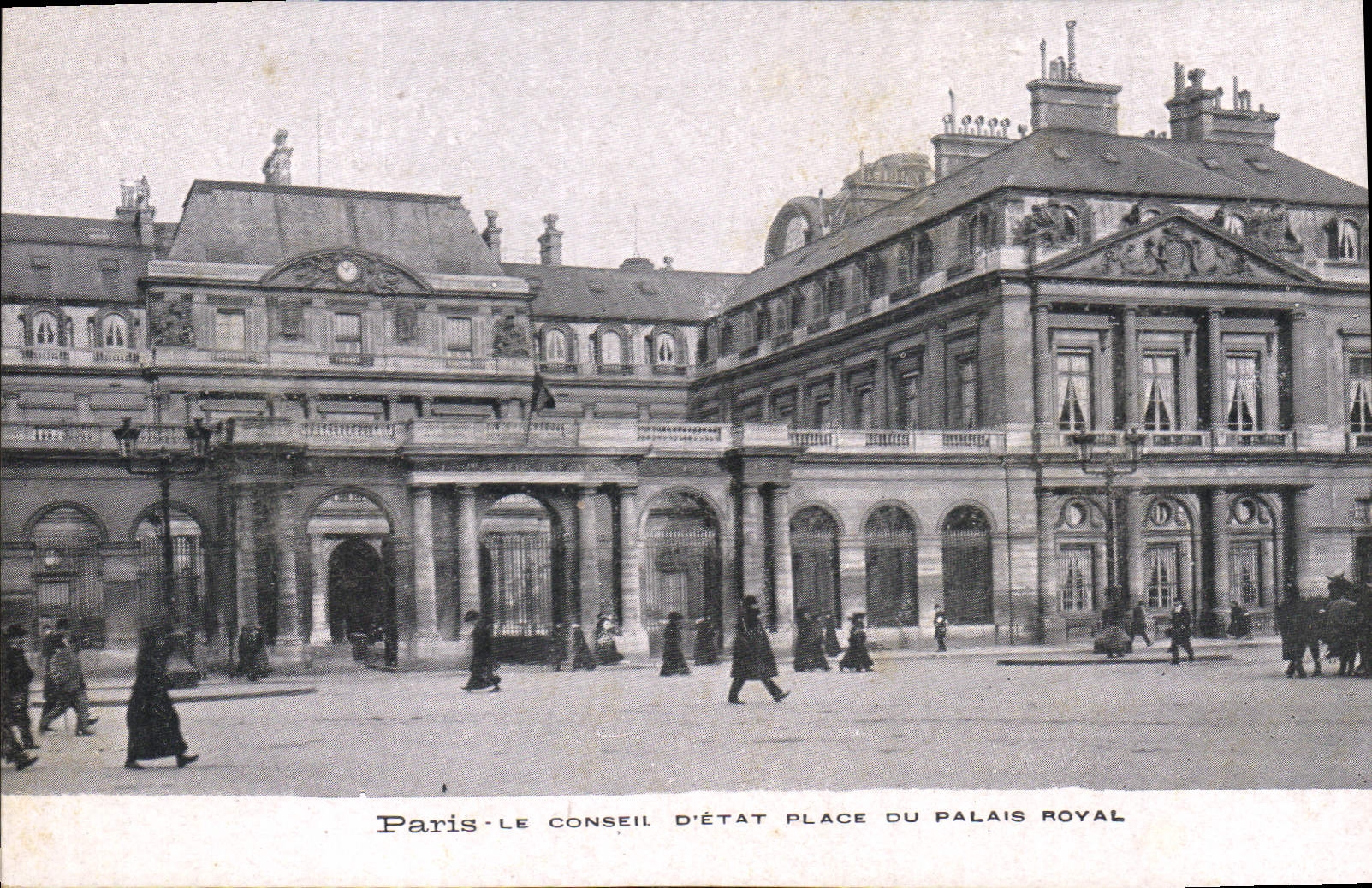 CPA Paris Le Conseil d'etat place du Palais Royal