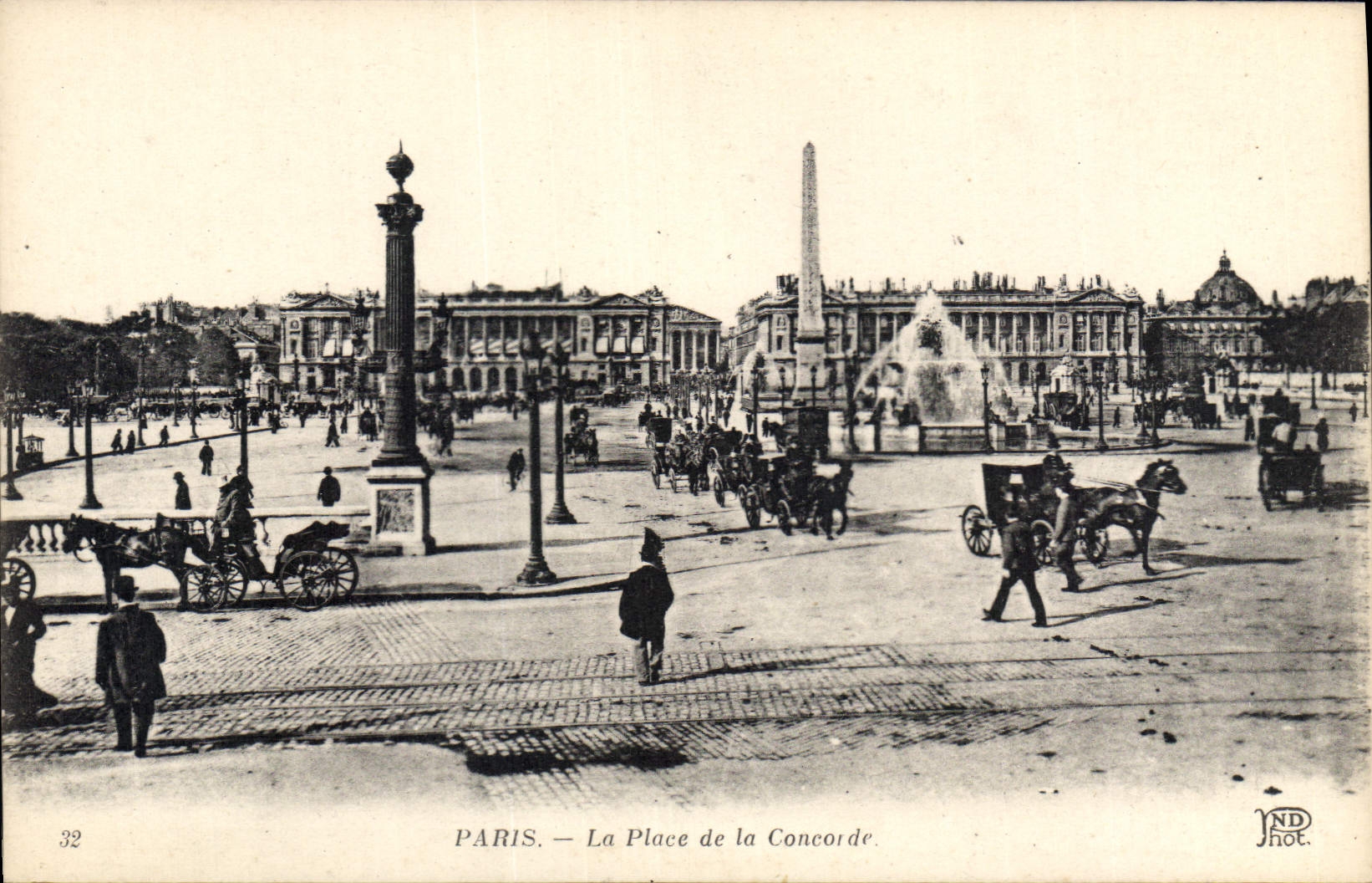 CPA Paris La Place de la Concorde 