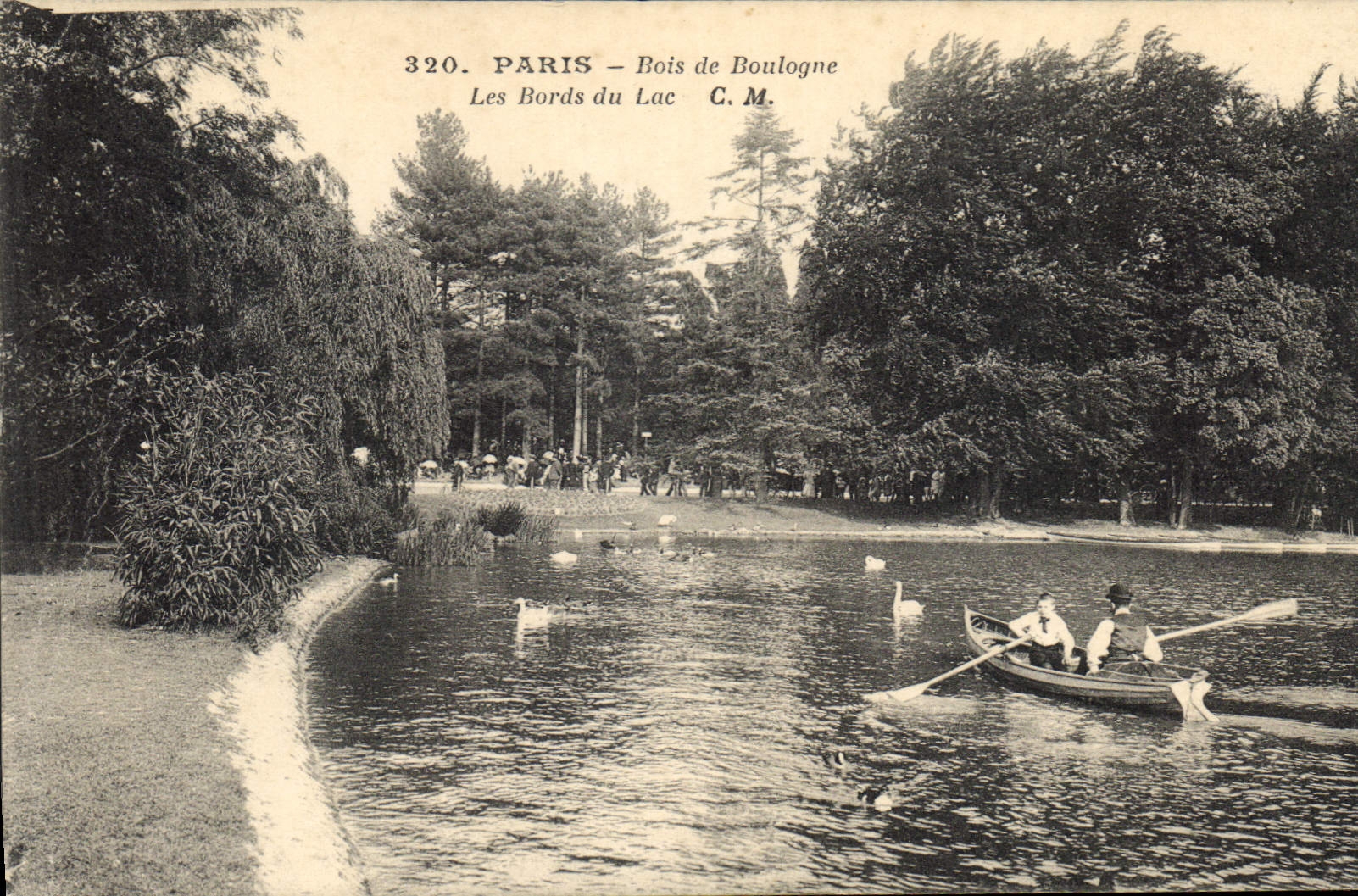 CPA Paris Bois de Boulogne Les Bords du Lac