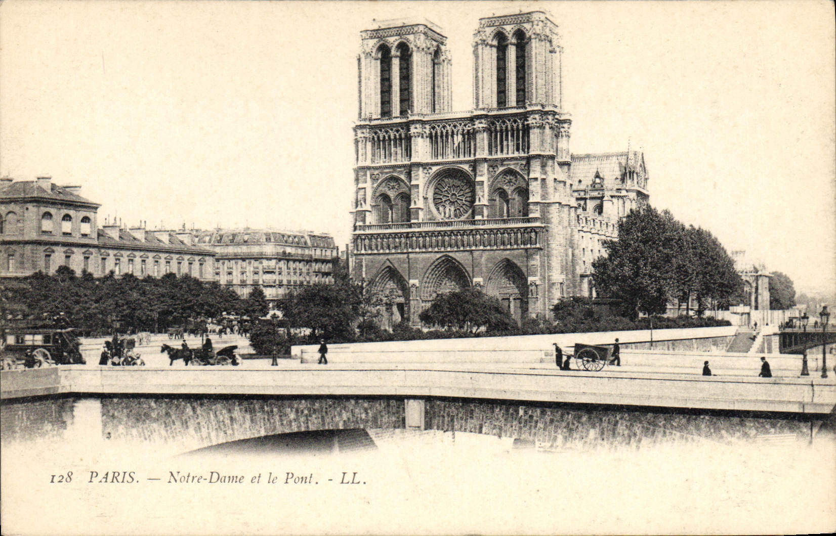 CPA Paris Notre Dame et le Pont 