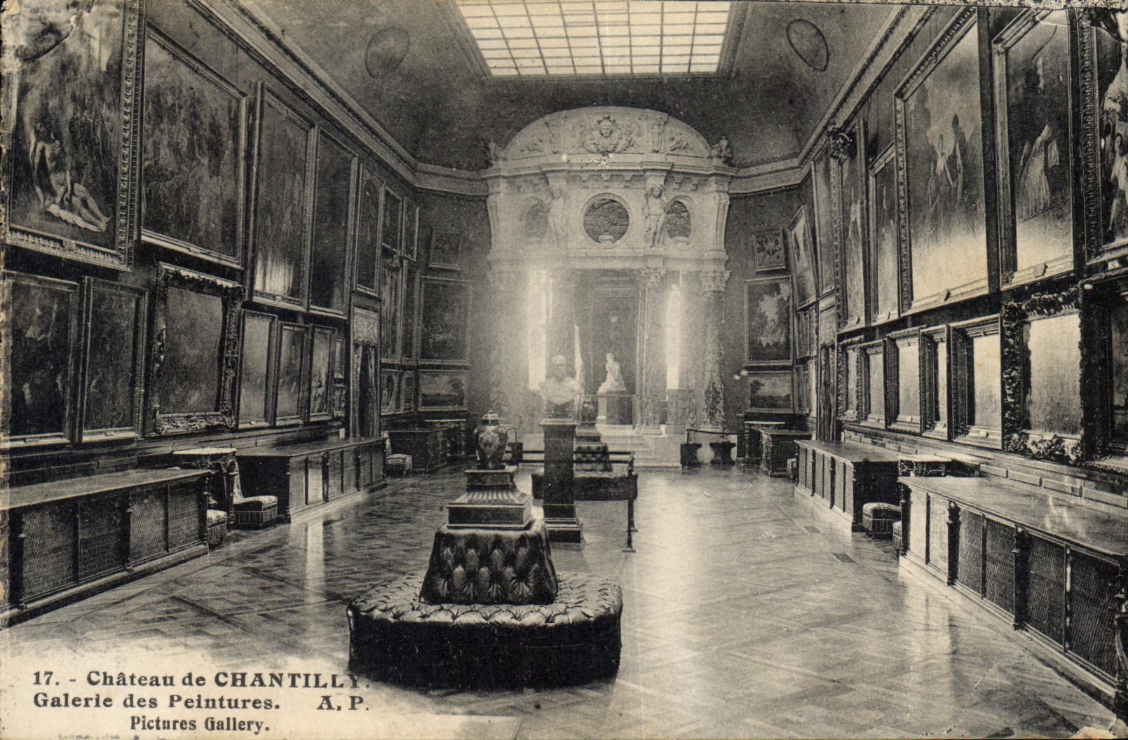 CPA Chateau de Chantilly Calerie des Peintures 