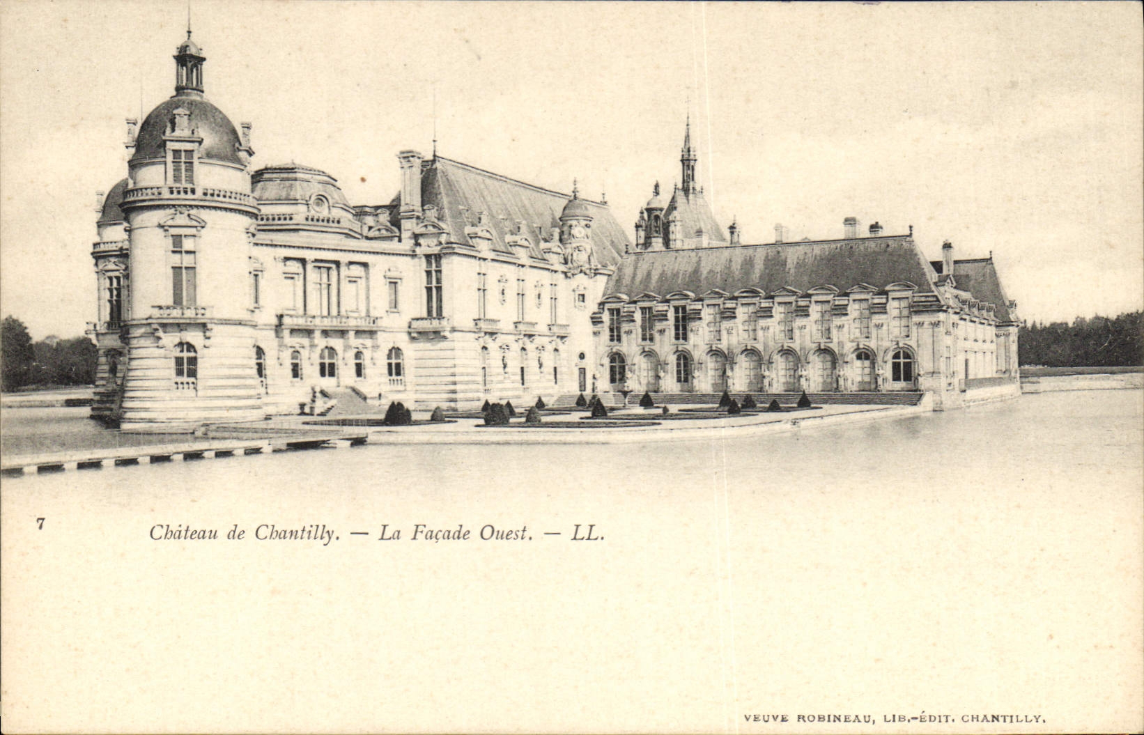 CPA Chateau de Chantilly La Facade Ouest