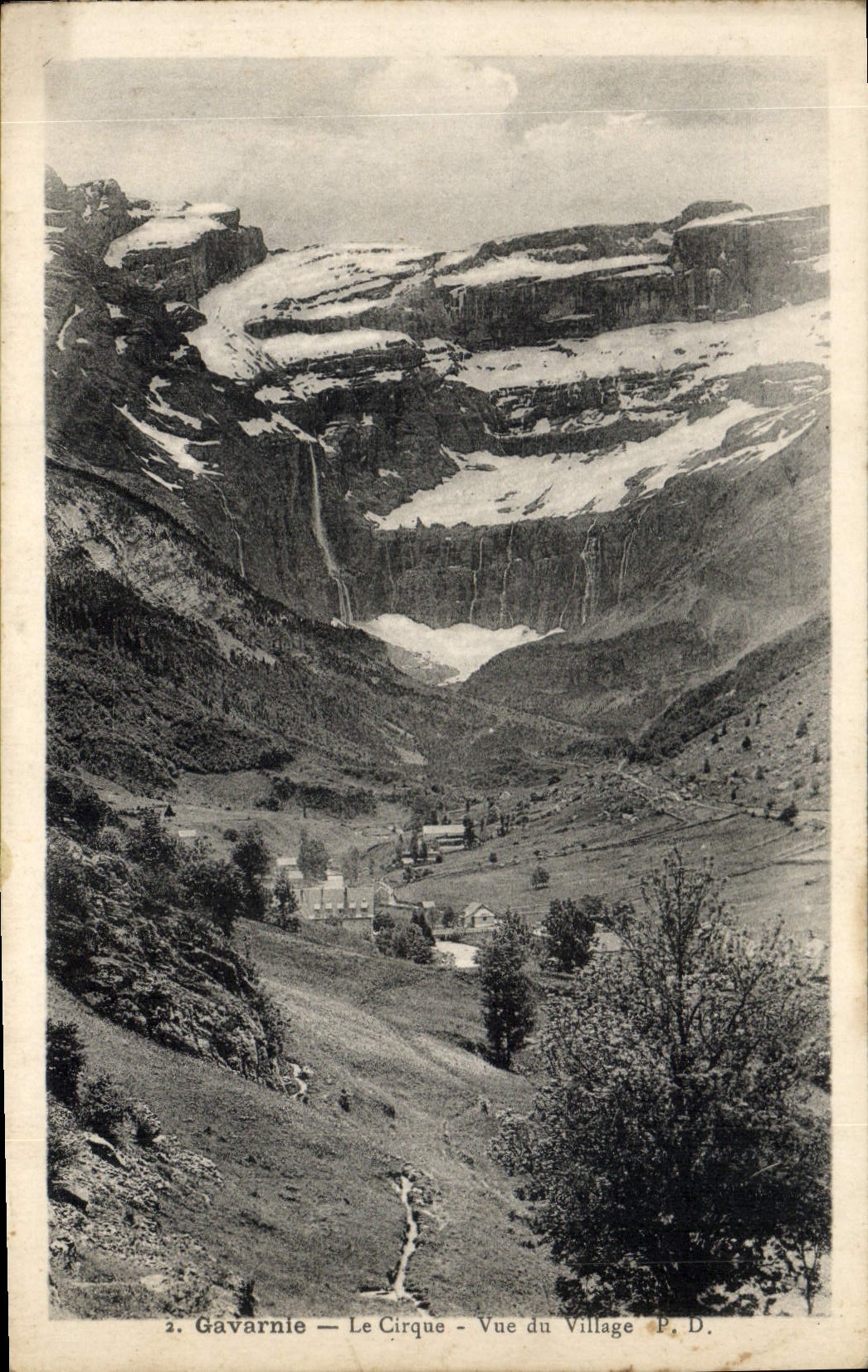 CPA Gavarnie Le Cirque Vue du Village 
