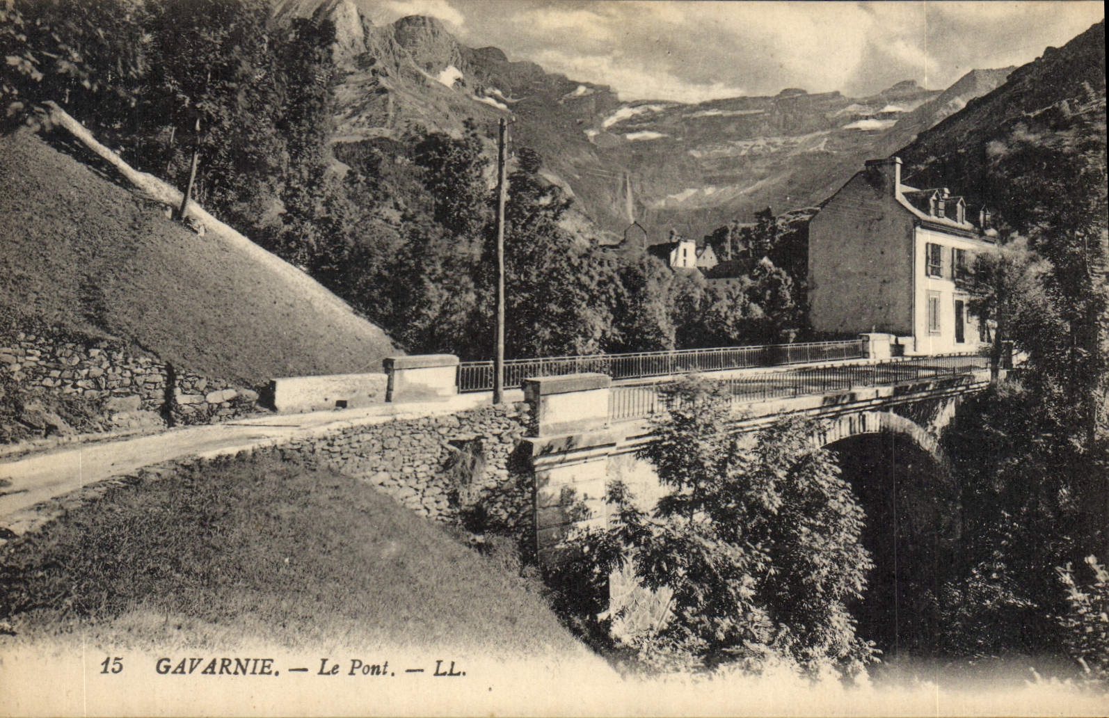 CPA Gavarnie Le Pont 