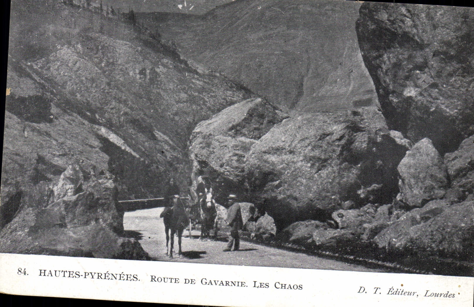 CPA Hautes Pyrenees Route de Gavarnie Les Chaos 