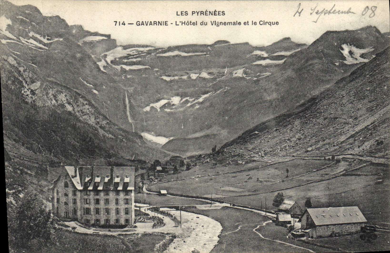 CPA Les Pyrenees Gavarnie L'Hotel du Vignemale et le Cirque 