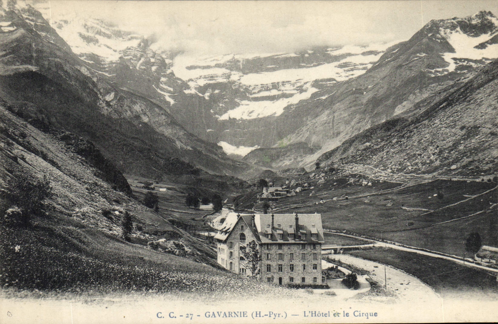 CPA Gavarnie L'Hotel et le Cirque 