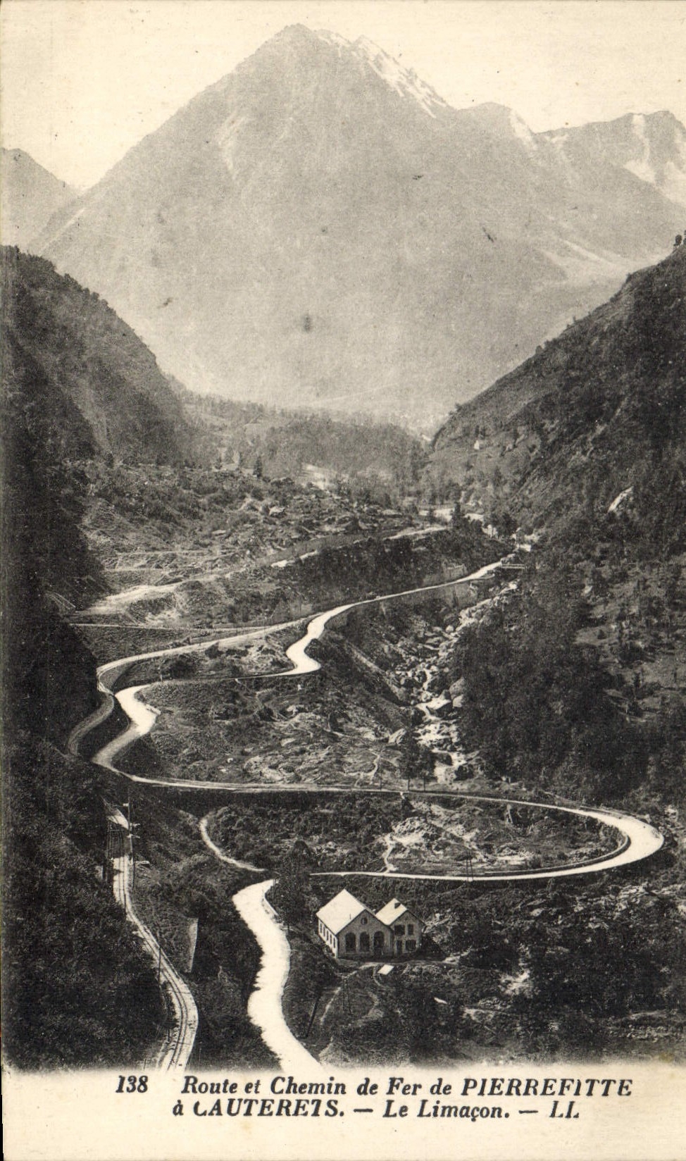 CPA Route et Chemin de Fer de Pierrefitte a Cauterets Le Limacon 