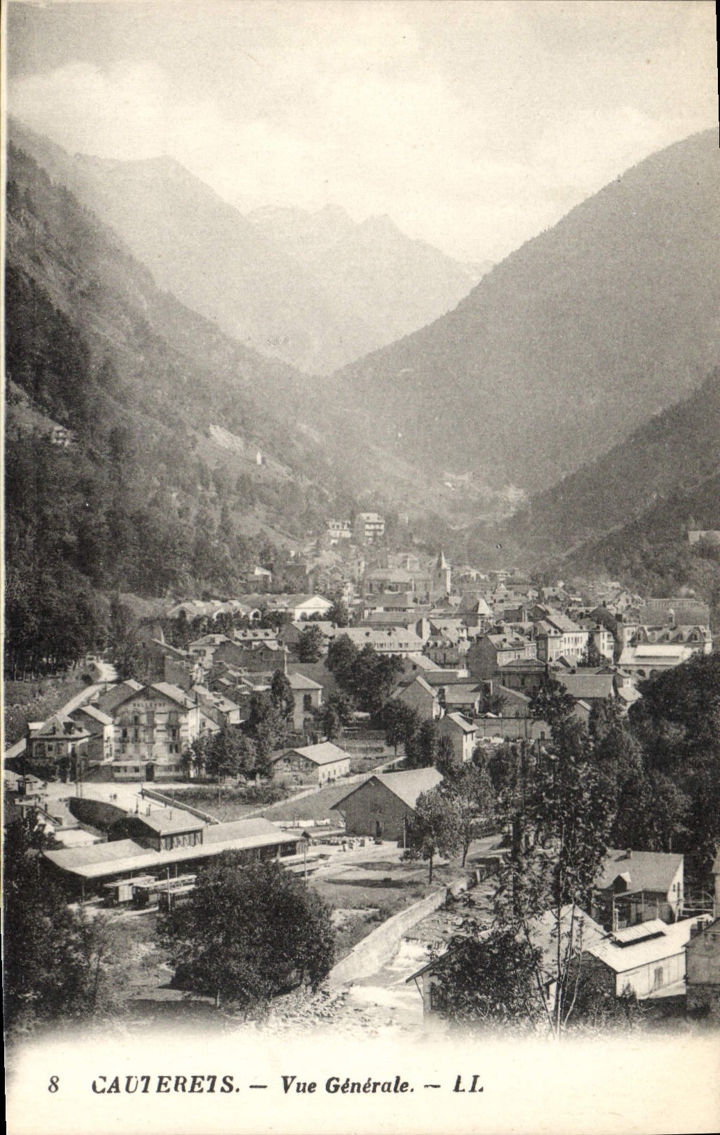 CPA Cauterets Vue Generale 