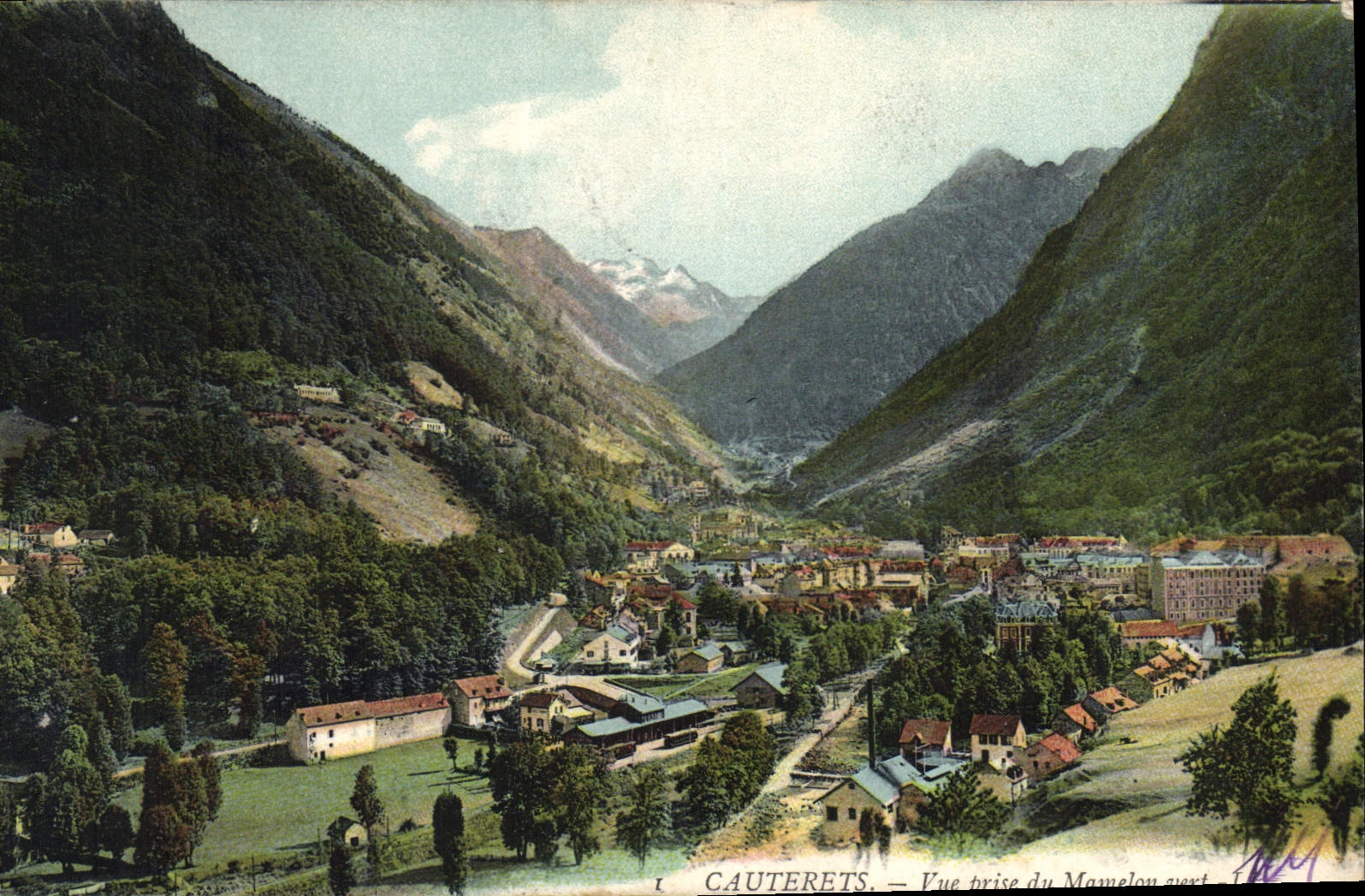 CPA Cauterets Vue prise du Mamelon vert