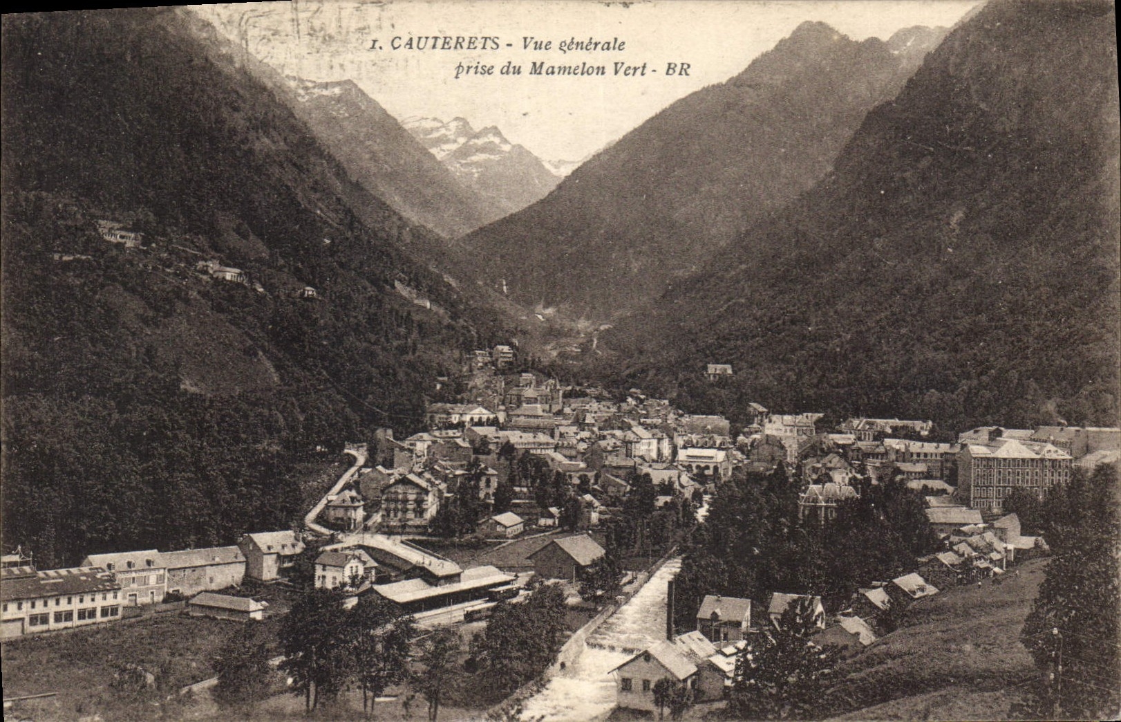 CPA Cauterets Vue generale prise du Mamelon Vert 