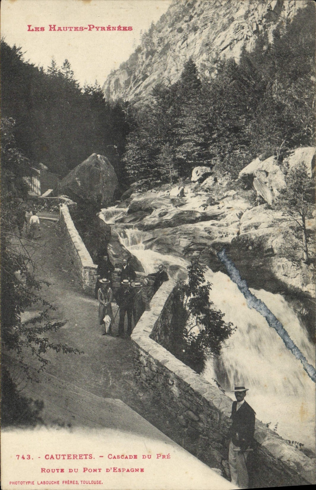 CPA Les Hautes Pyrenees Cauterets Cascade du Pre Route du Pont d'Espagne 