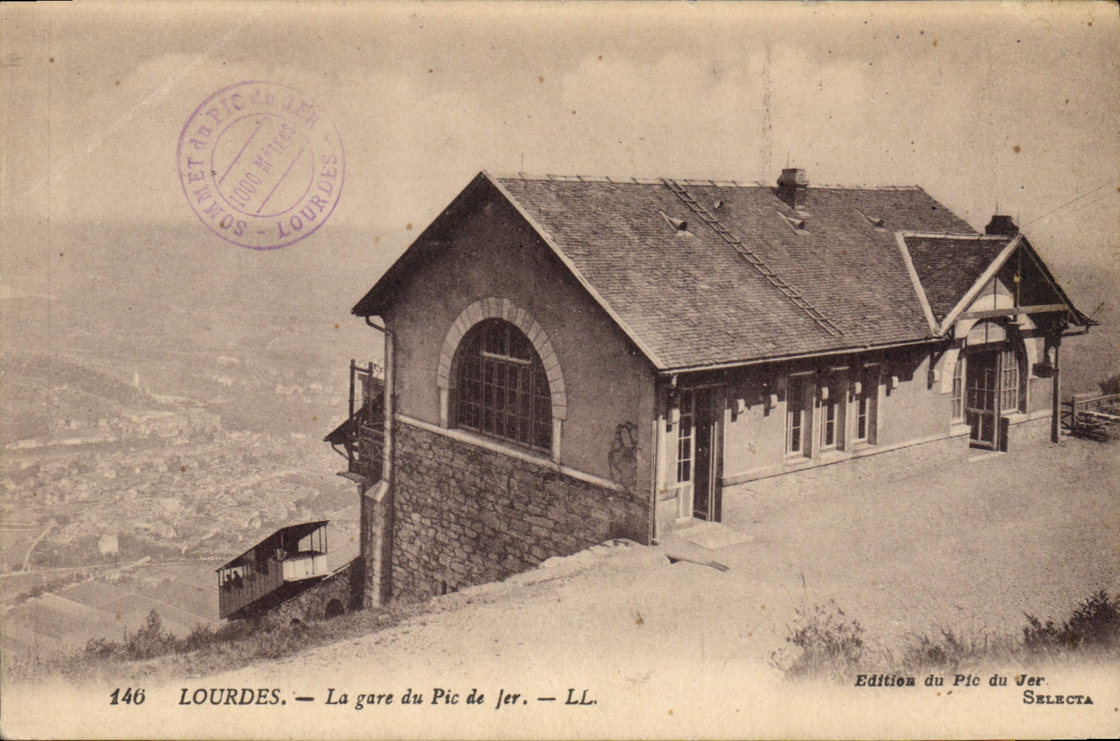CPA Lourdes La gare du Pic de Jer 