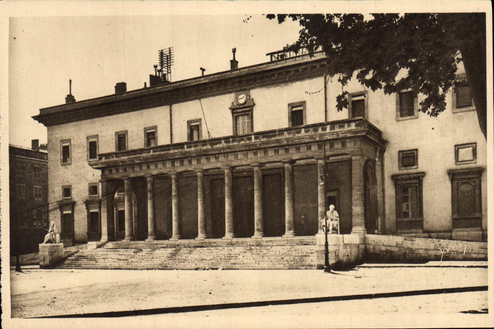 CPA Aix en Provence B du R Le Palais de Justice 