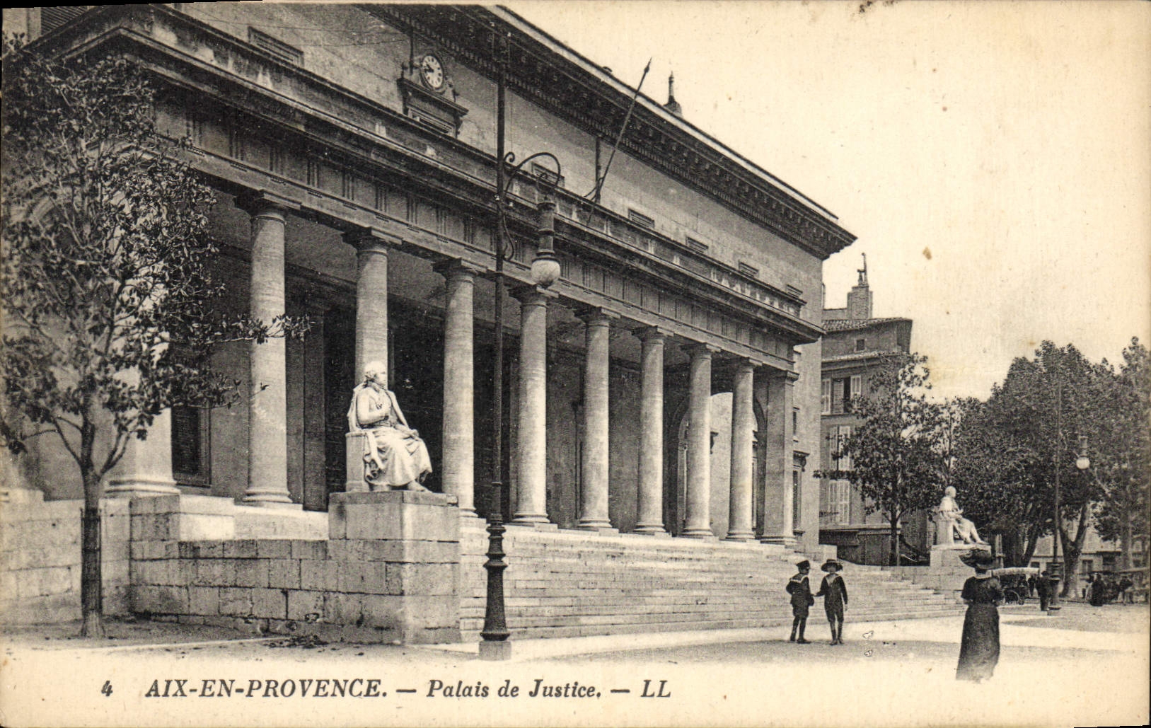 CPA Aix en Provence Le Palais de Justice 