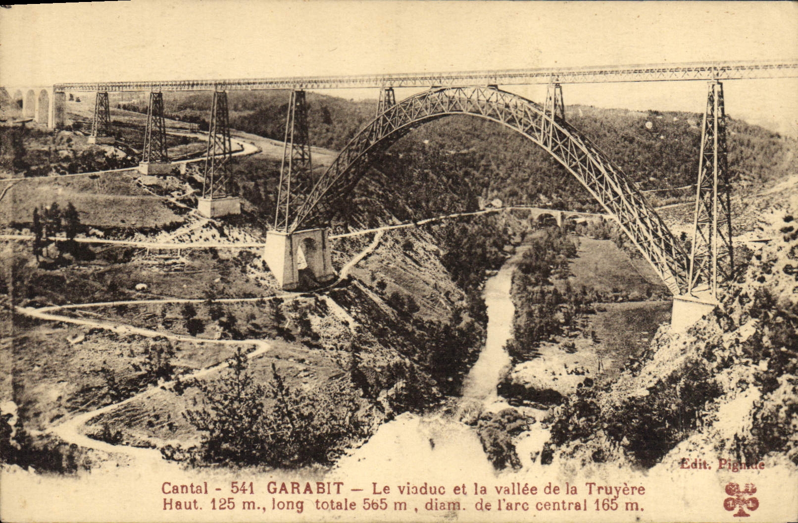 CPA Cantal Garabit Le Viaduc et la Vallee de la Truyere