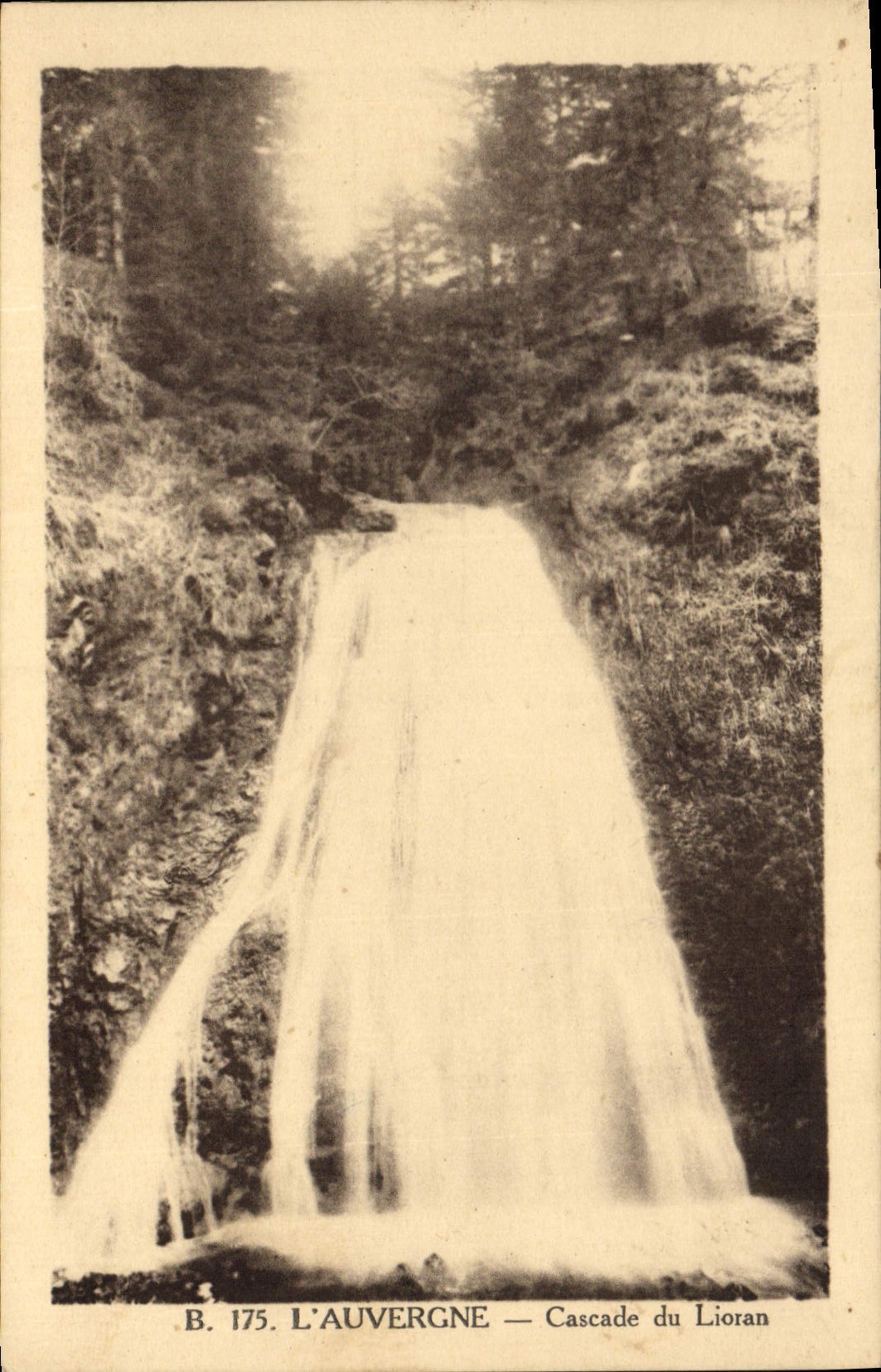 CPA L'Auvergne Cascade du Lioran 