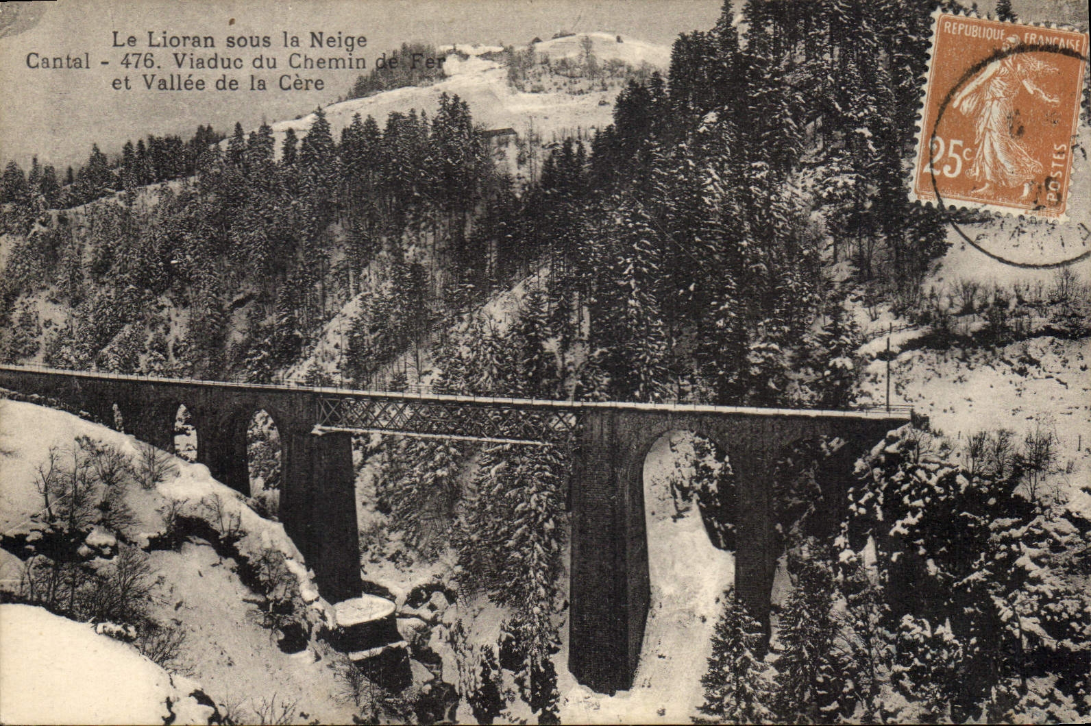 CPA Le Lioran sous la Neige Viaduc du Chemin et Vallee de la Cere 