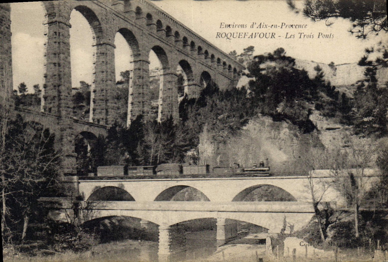 CPA Environs d'Aix en Provence Roquefavour Les Trois Ponts Train